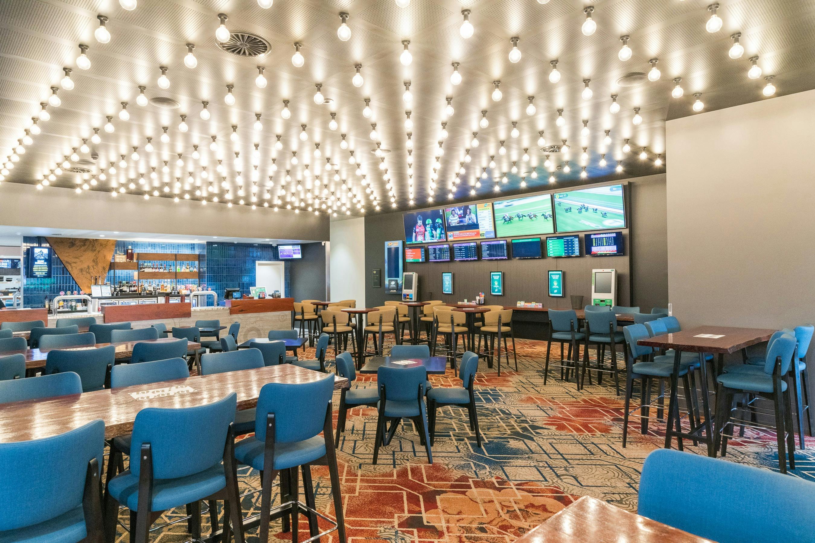 Echuca Workers NSW Holidays & Things to Do