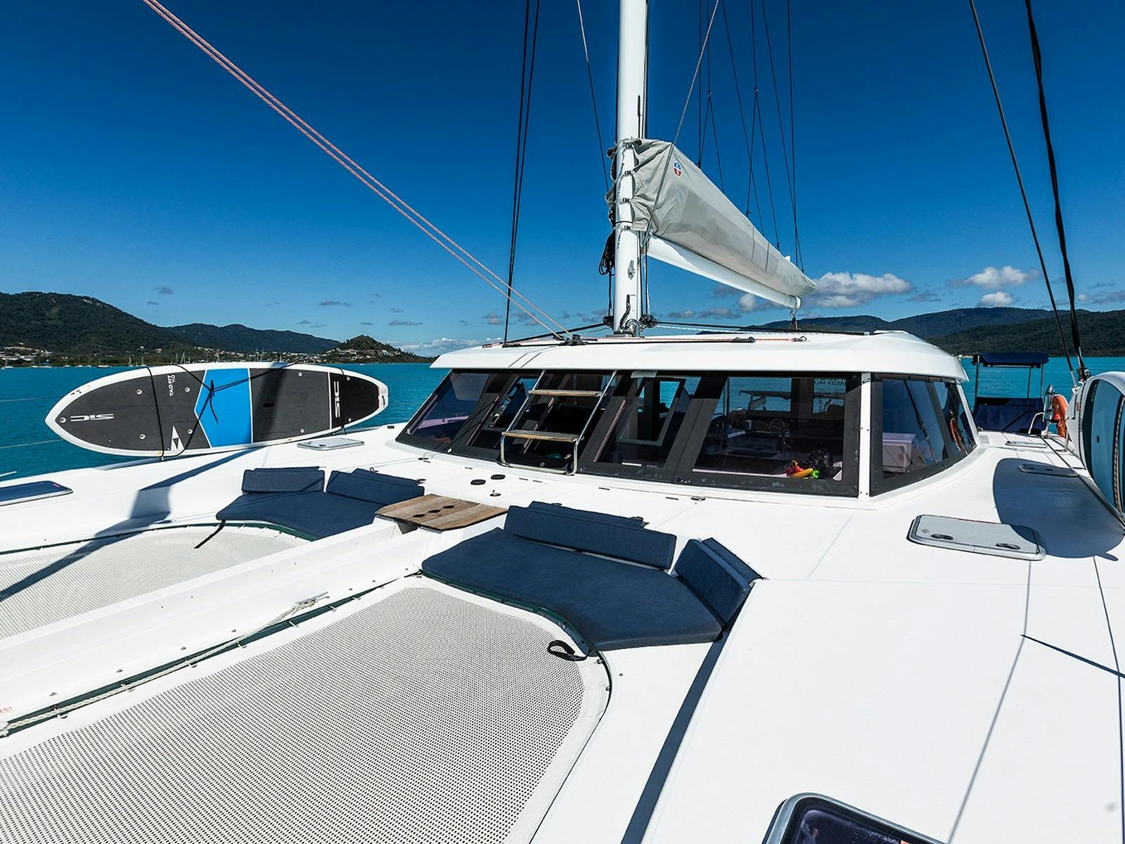 Nautitech Open 46 - Bow lounges