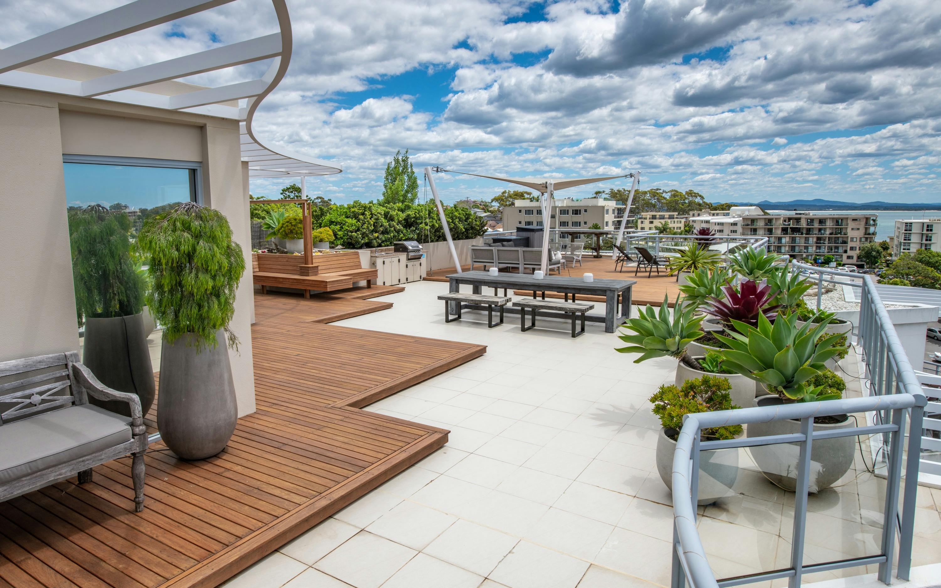 일랑가의 드넓은 야외 공간