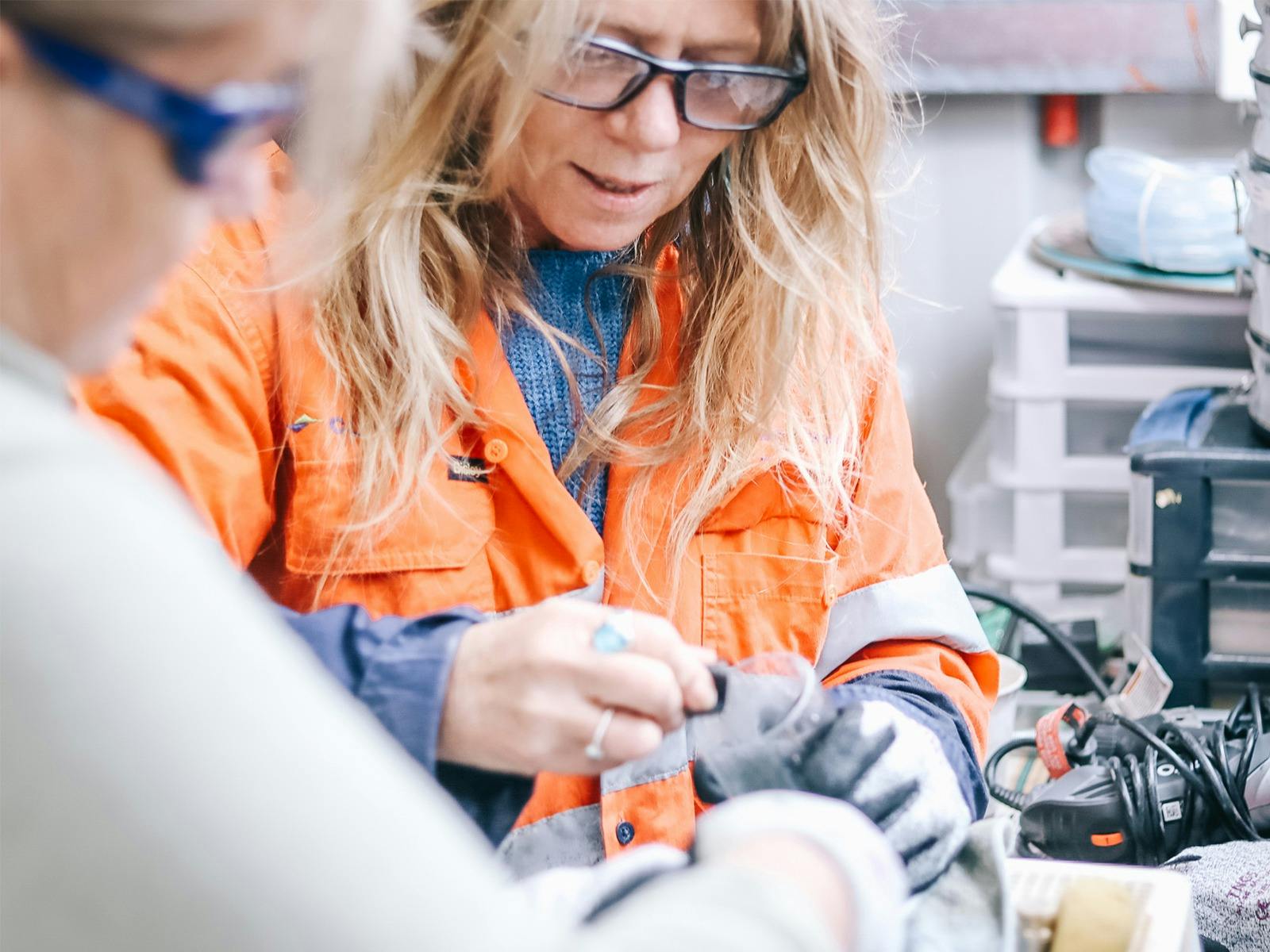 Cindy Poole Glass Artist - Gallery Experiences
