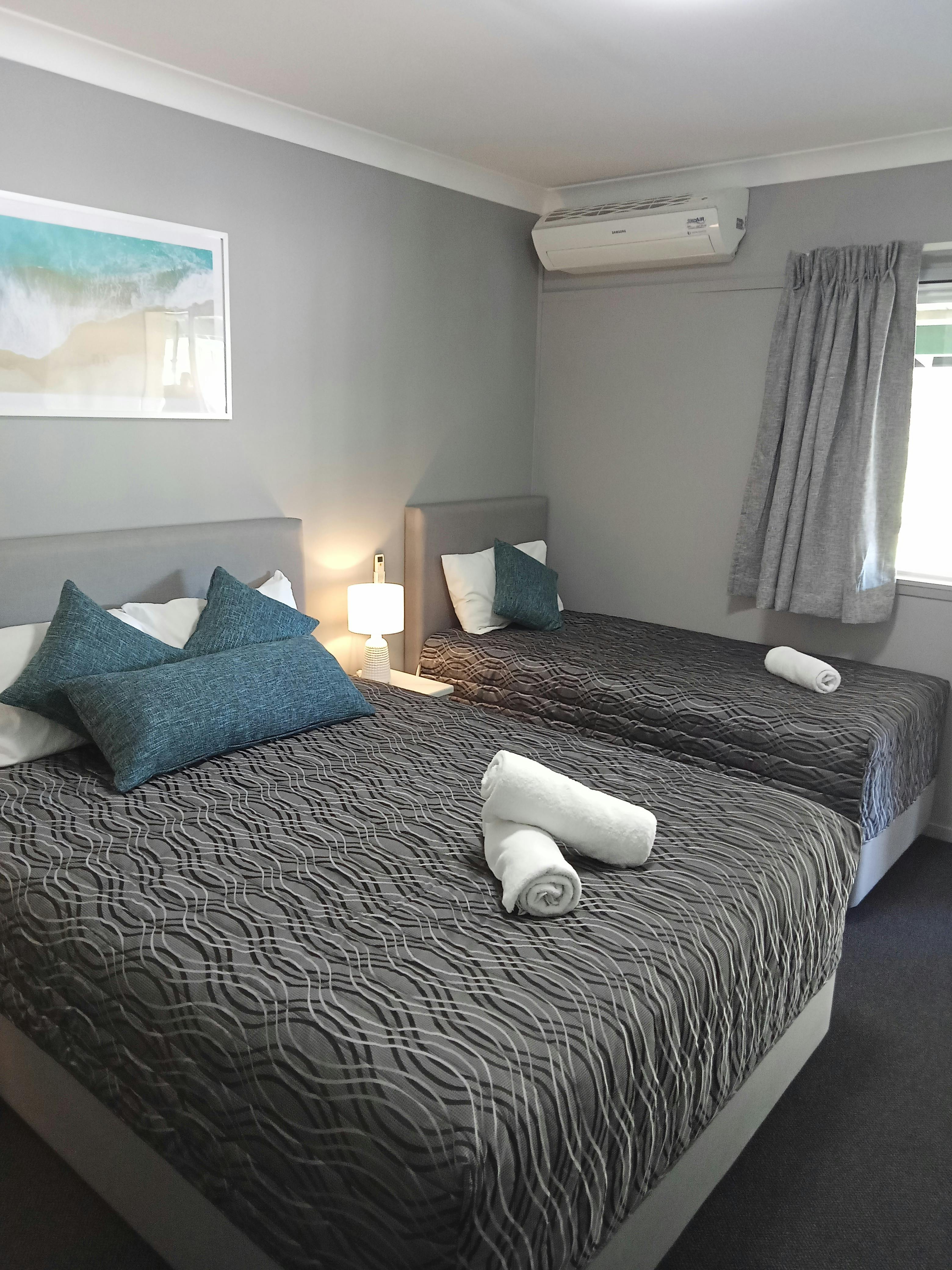 Deluxe Queen Single Room