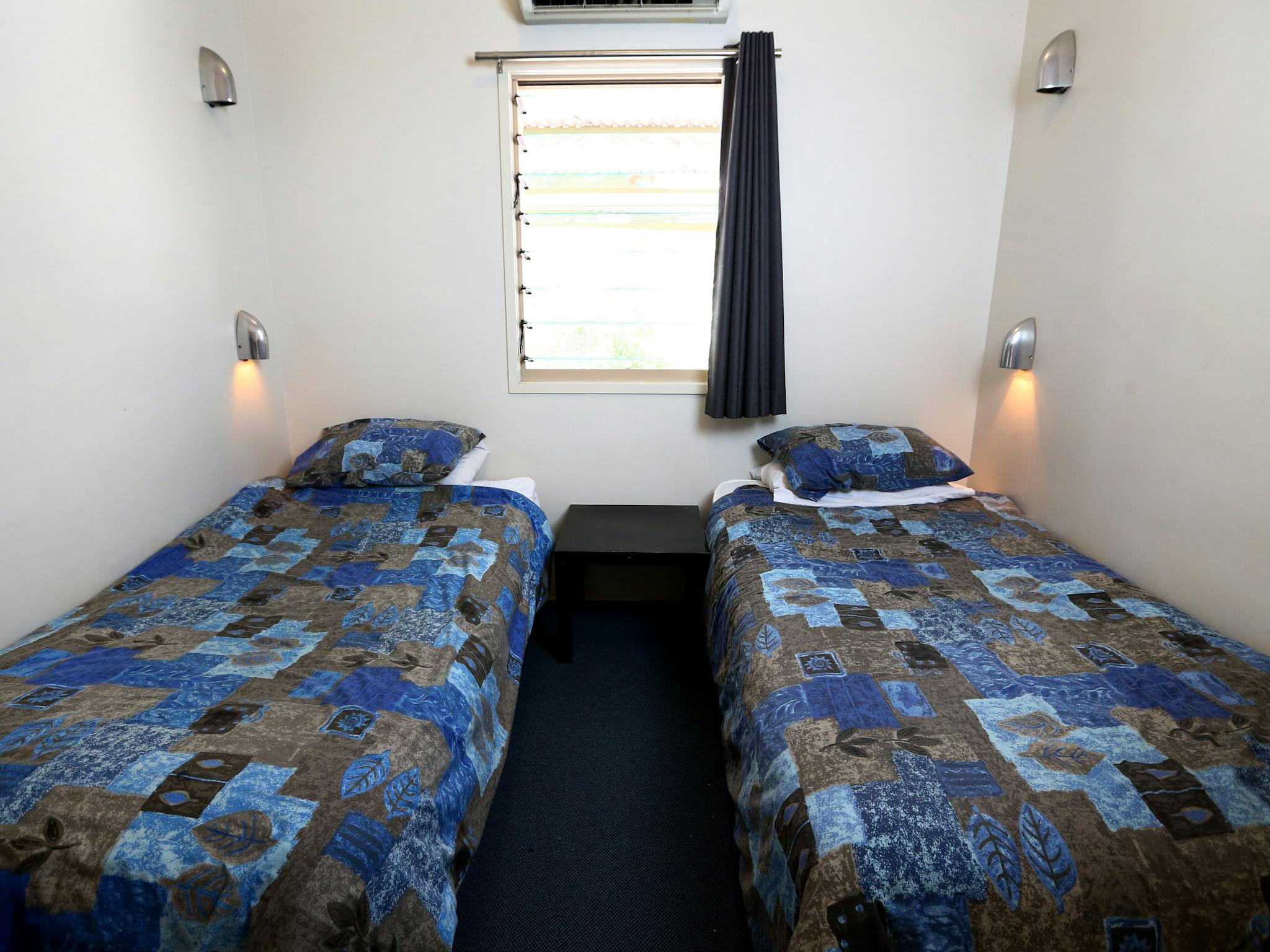Twin Room Twin Room