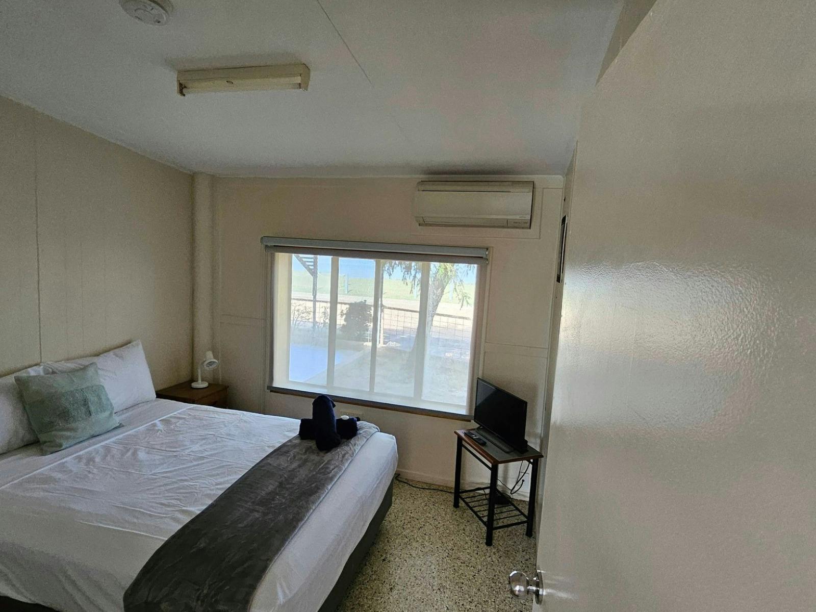 Bedroom with view of Karumba Esplanade