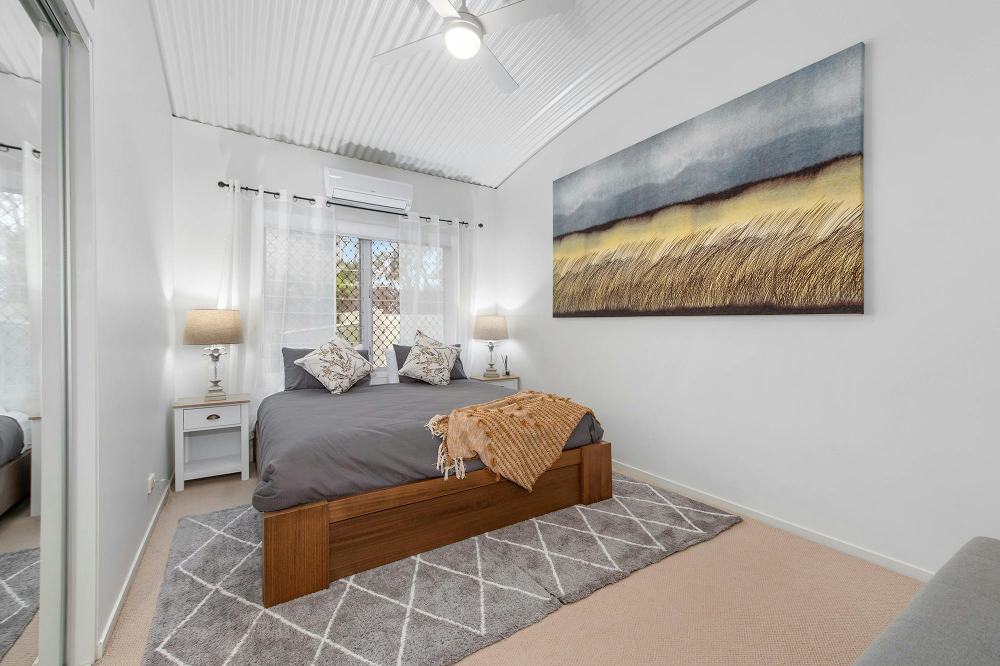 Enjoy a peaceful night sleep in the king size bedroom