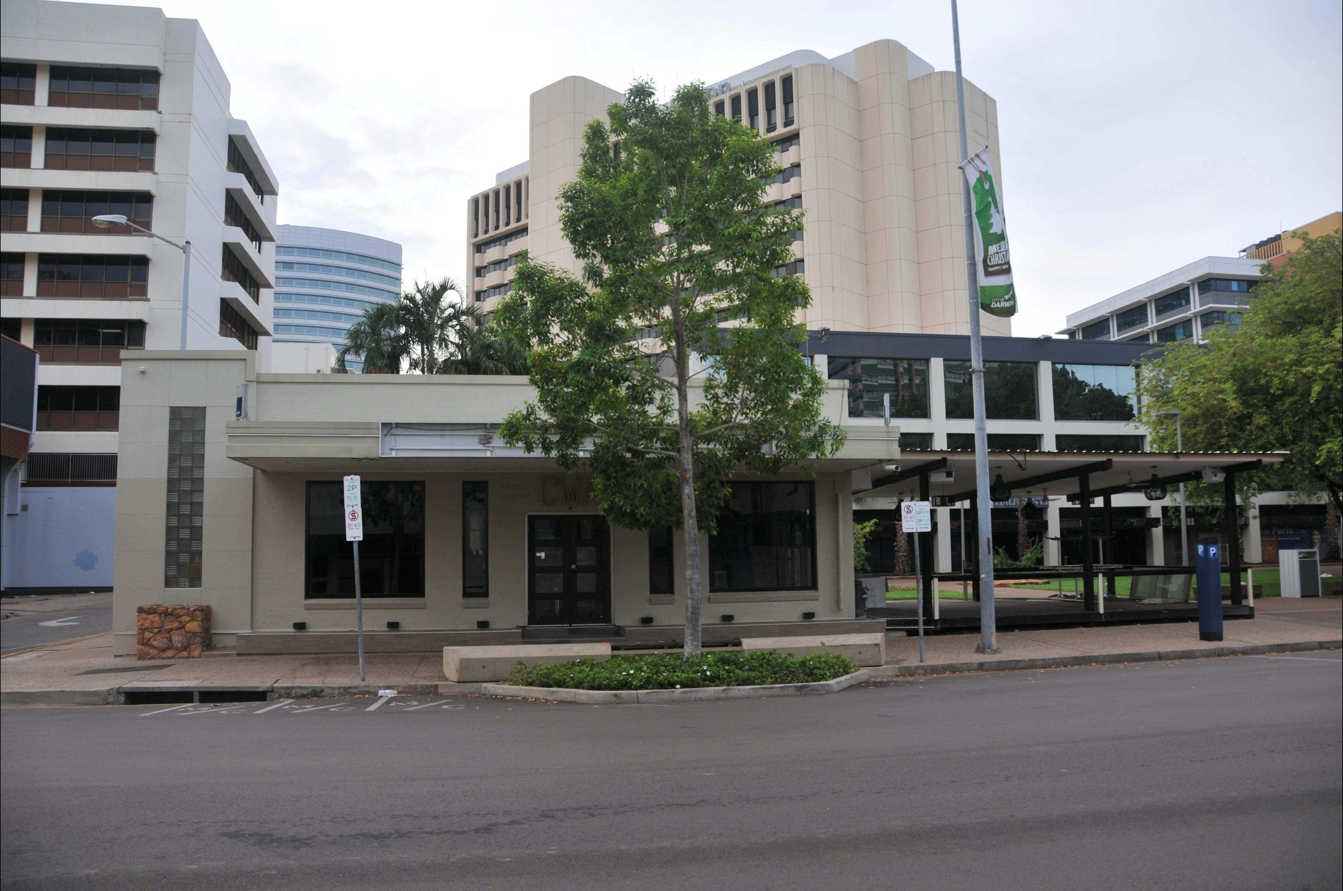 Fig.1- Front façade of the building from Knuckey Street.