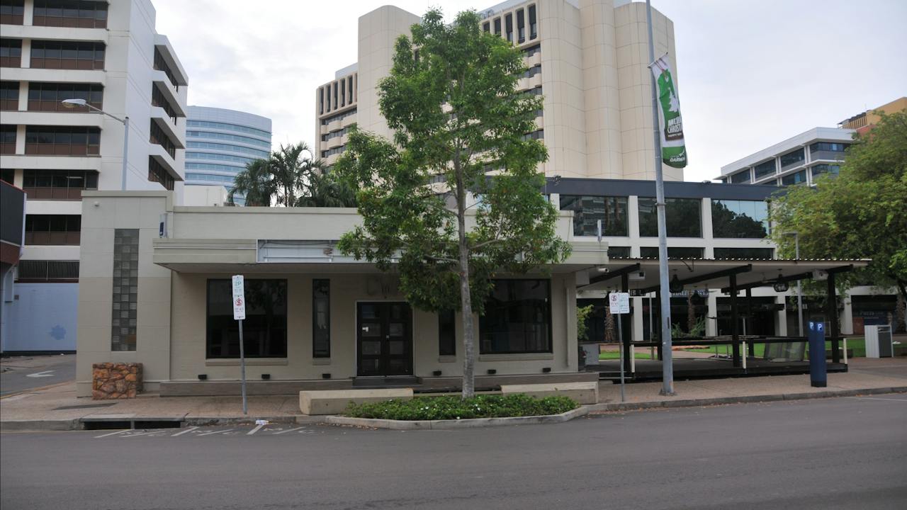 Fig.1- Front façade of the building from Knuckey Street.