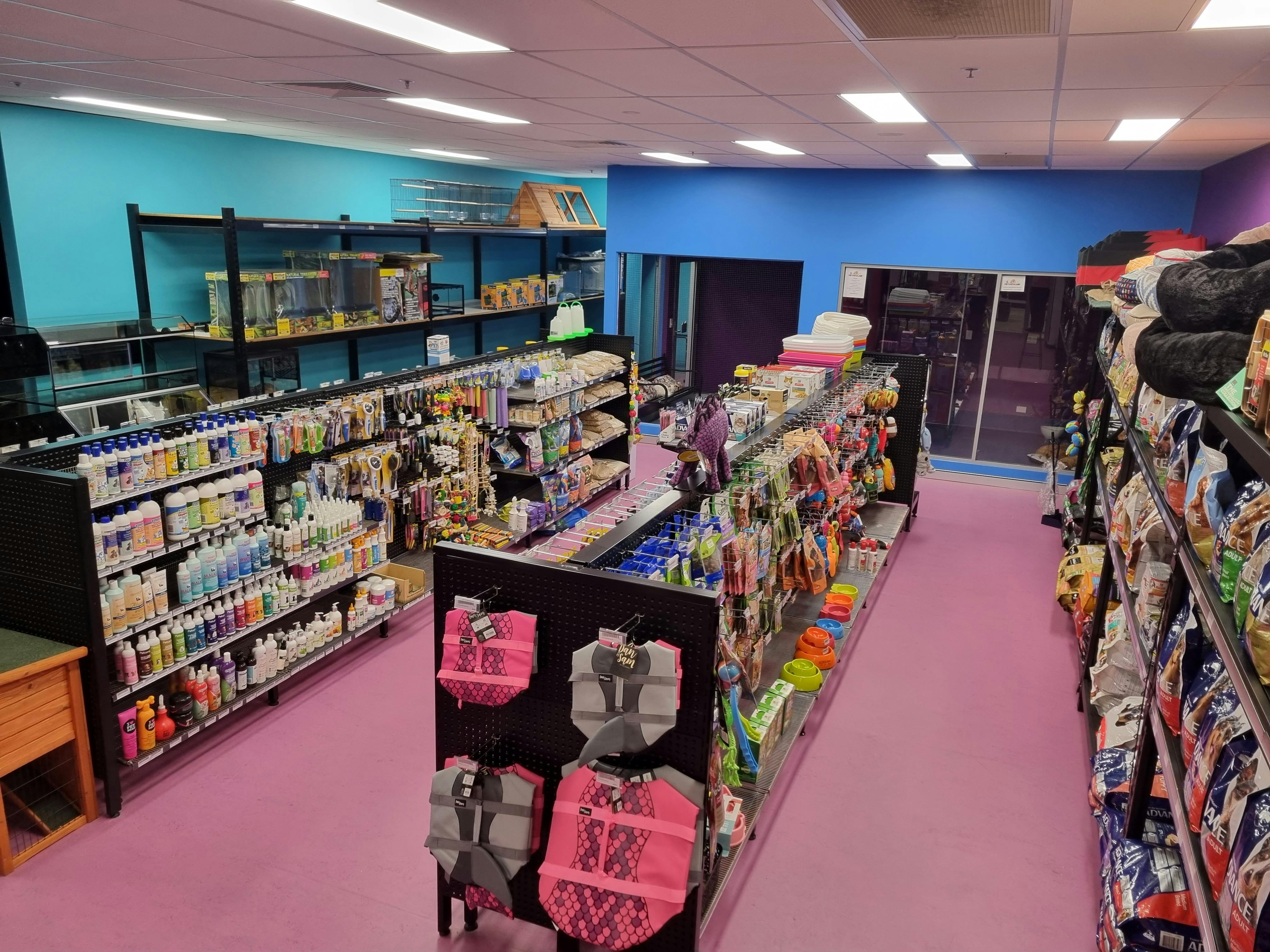 Petacular store