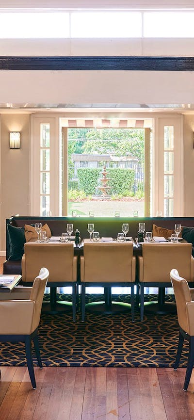 Chifley’s Bar & Grill