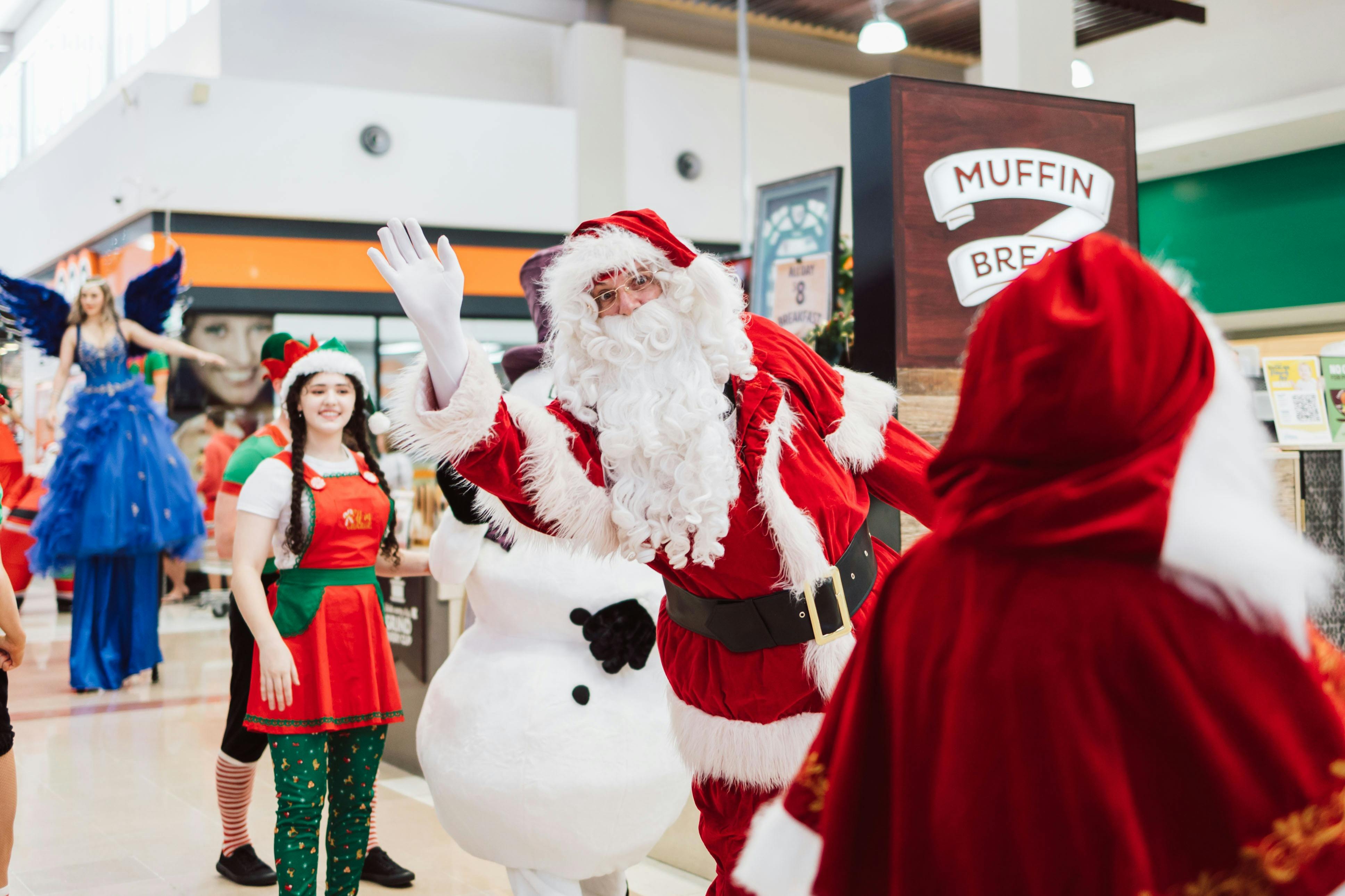 Santa's Arrival Parade at Riverlink Shopping Centre