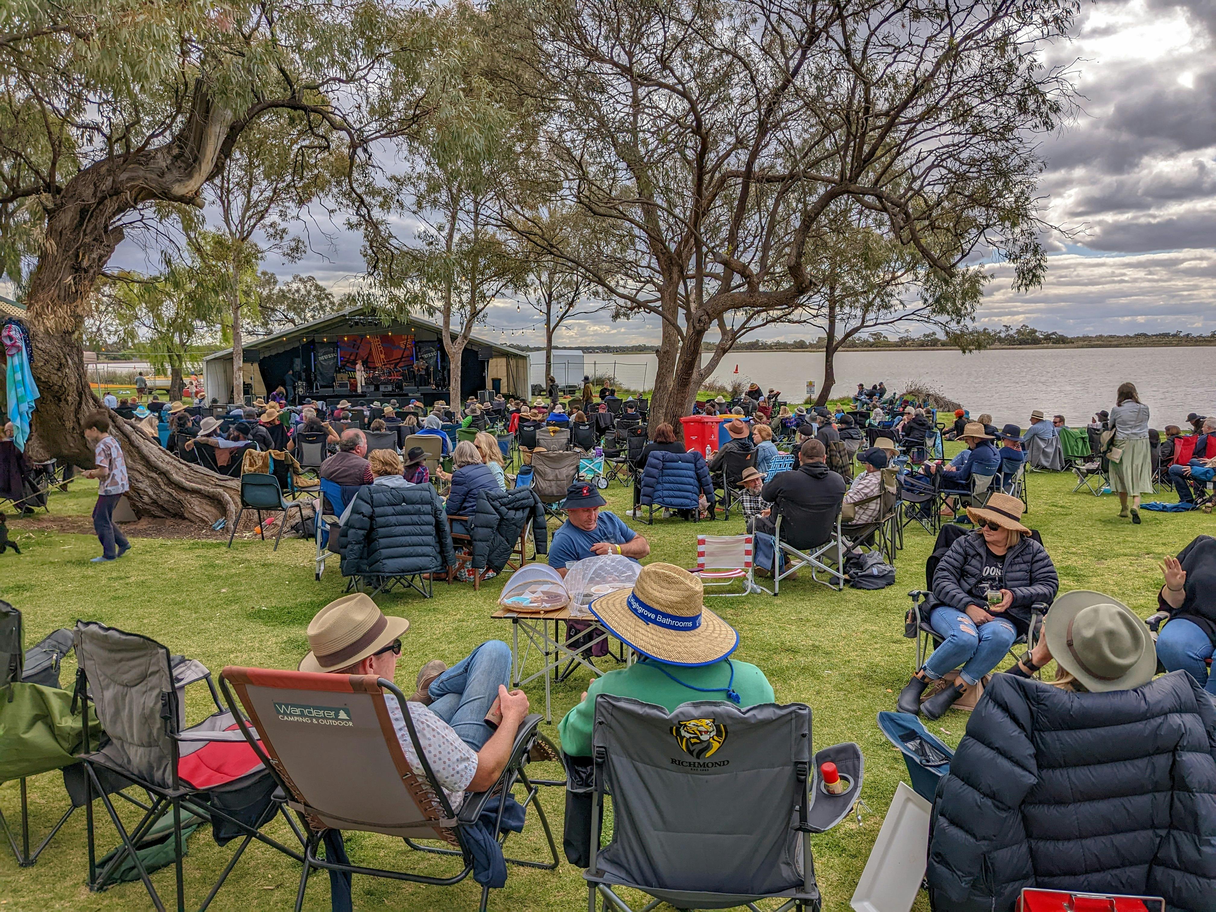 Cullulleraine Music Festival, Lakeside Location