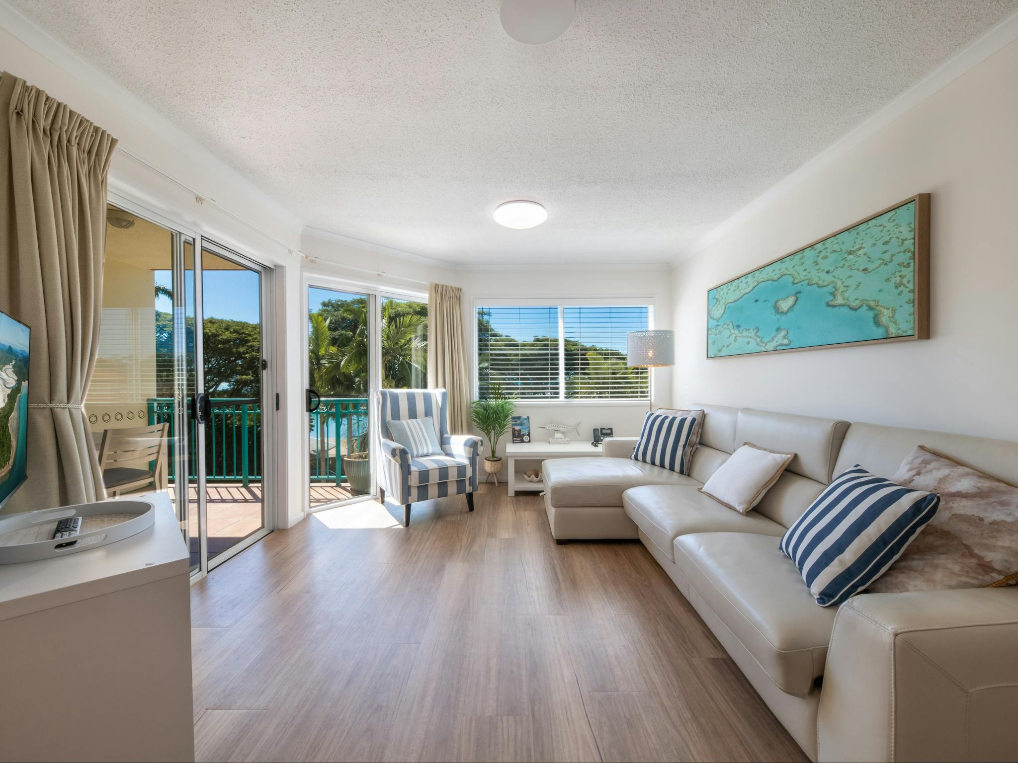 1 Bedroom Superior King Apartment - Living Space 1 Bedroom Superior King Apartment - Living Space