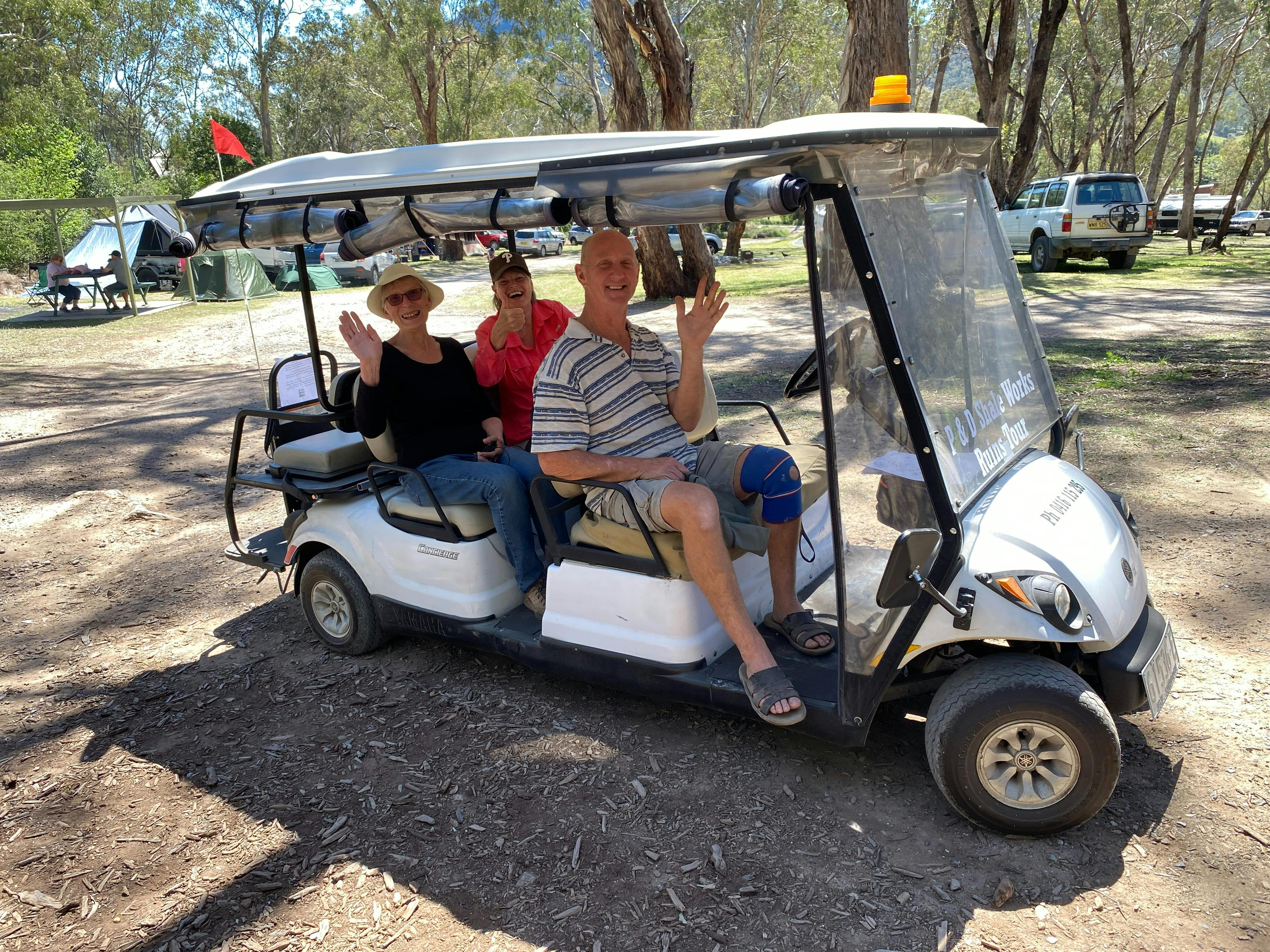 格伦戴维斯页岩厂遗址礼宾服务 6 号运输车，用于移动游览页岩厂遗址