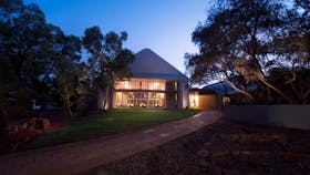 Uluru Meeting Place