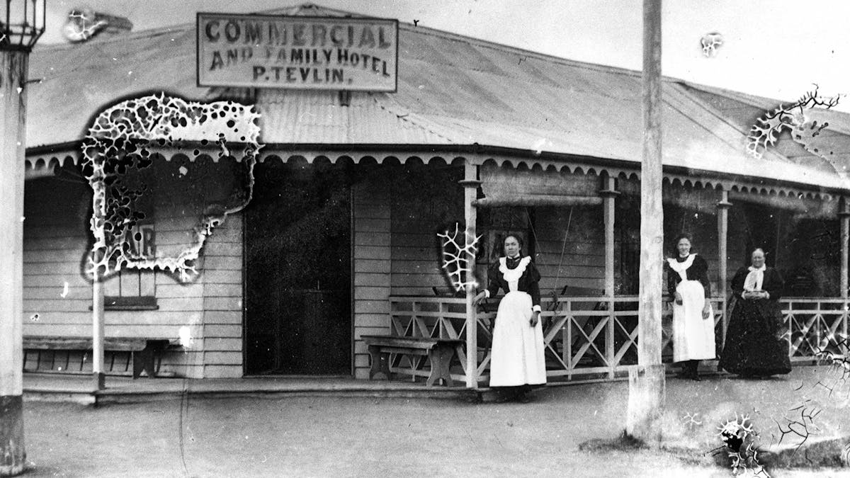 Commercial Hotel