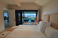 King Size Master Suite Overlooking Your Own 100% Private Natural Tidal Salt Water Rock Pool