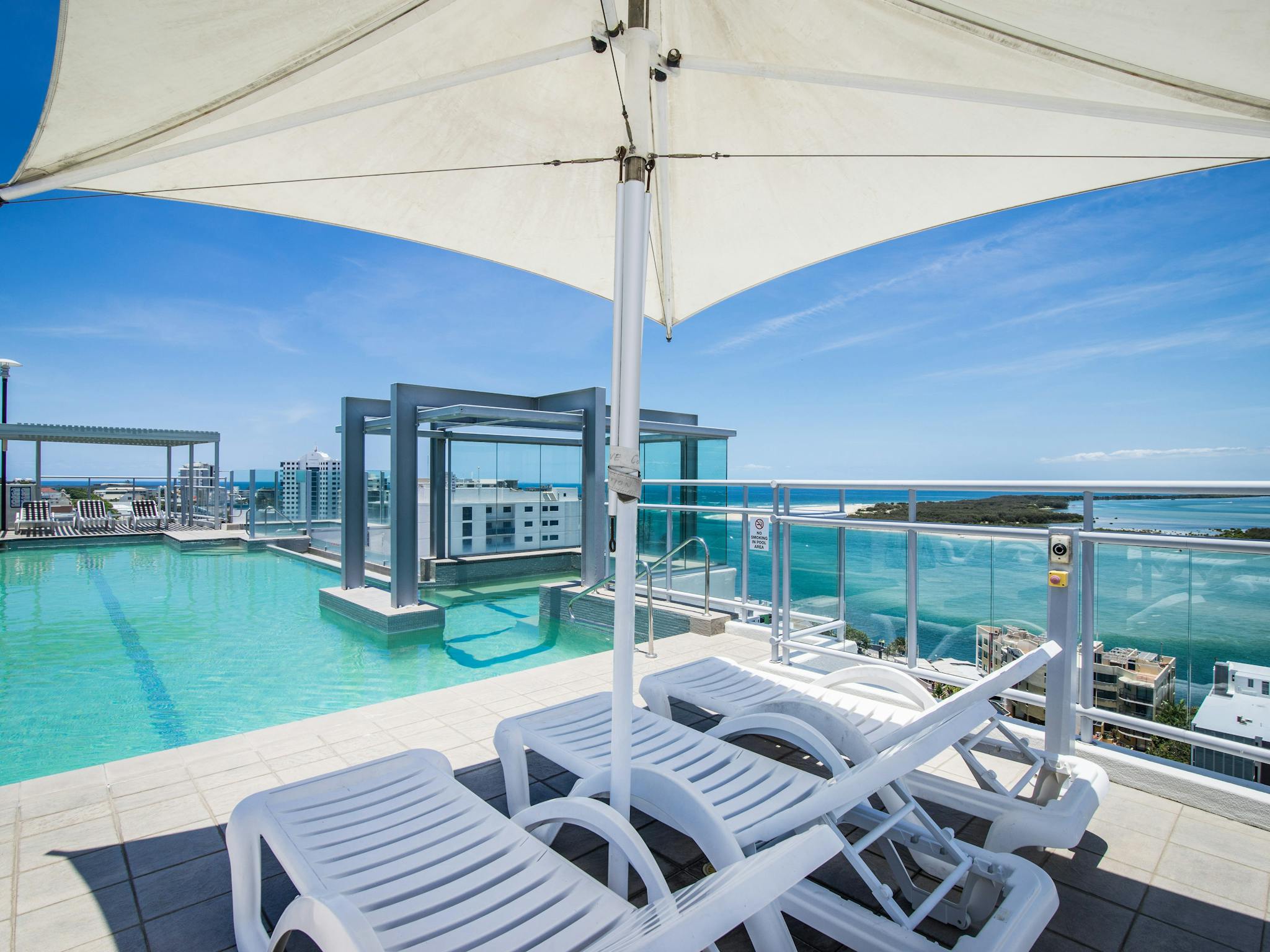 A feature of Pumicestone Blue is the resort’s 12th floor rooftop facilities: gym, sauna, barbecues, A feature of Pumicestone Blue is the resort’s 12th floor rooftop facilities: gym, sauna, barbecues,