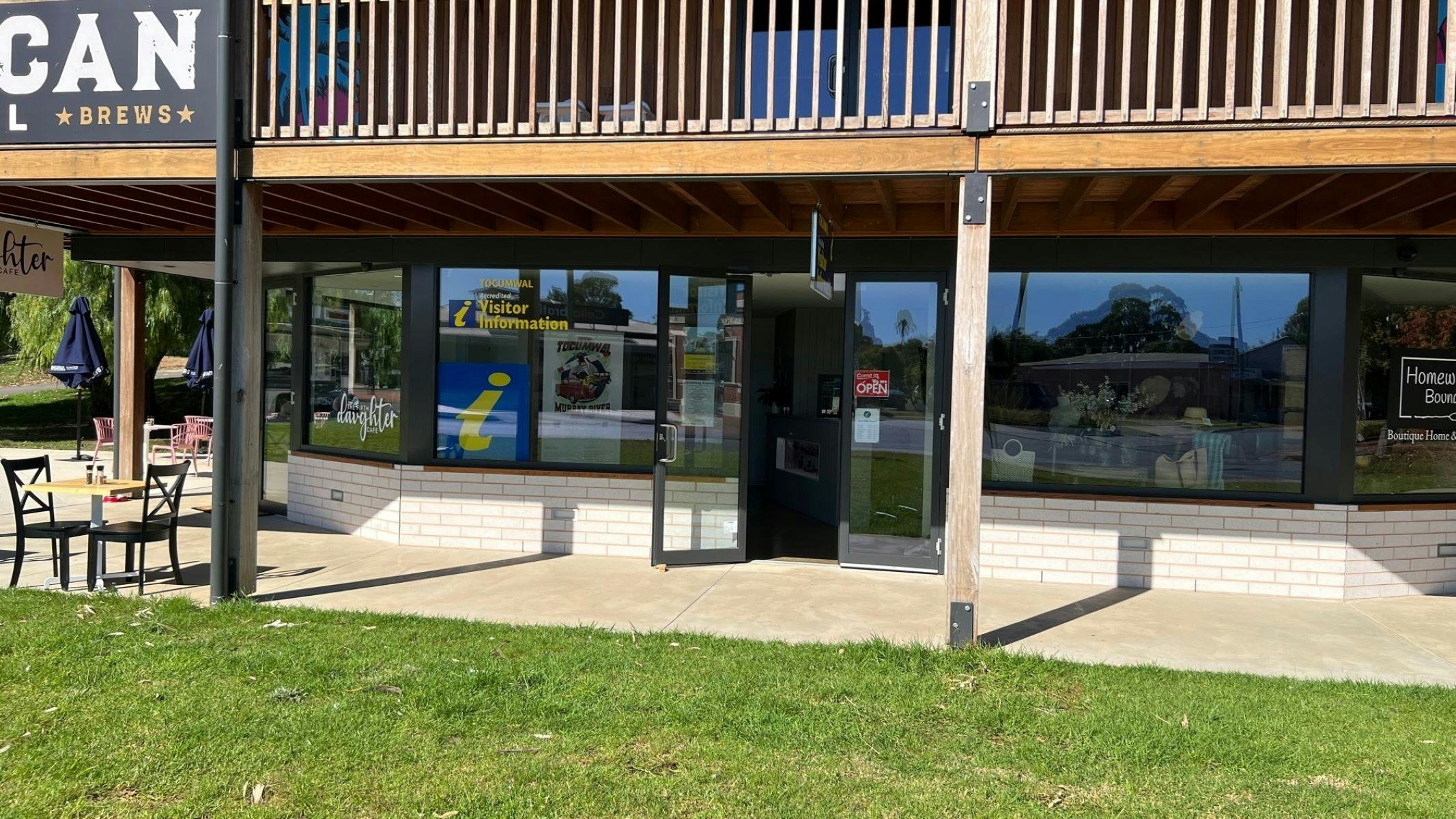 トカムウォール観光案内所