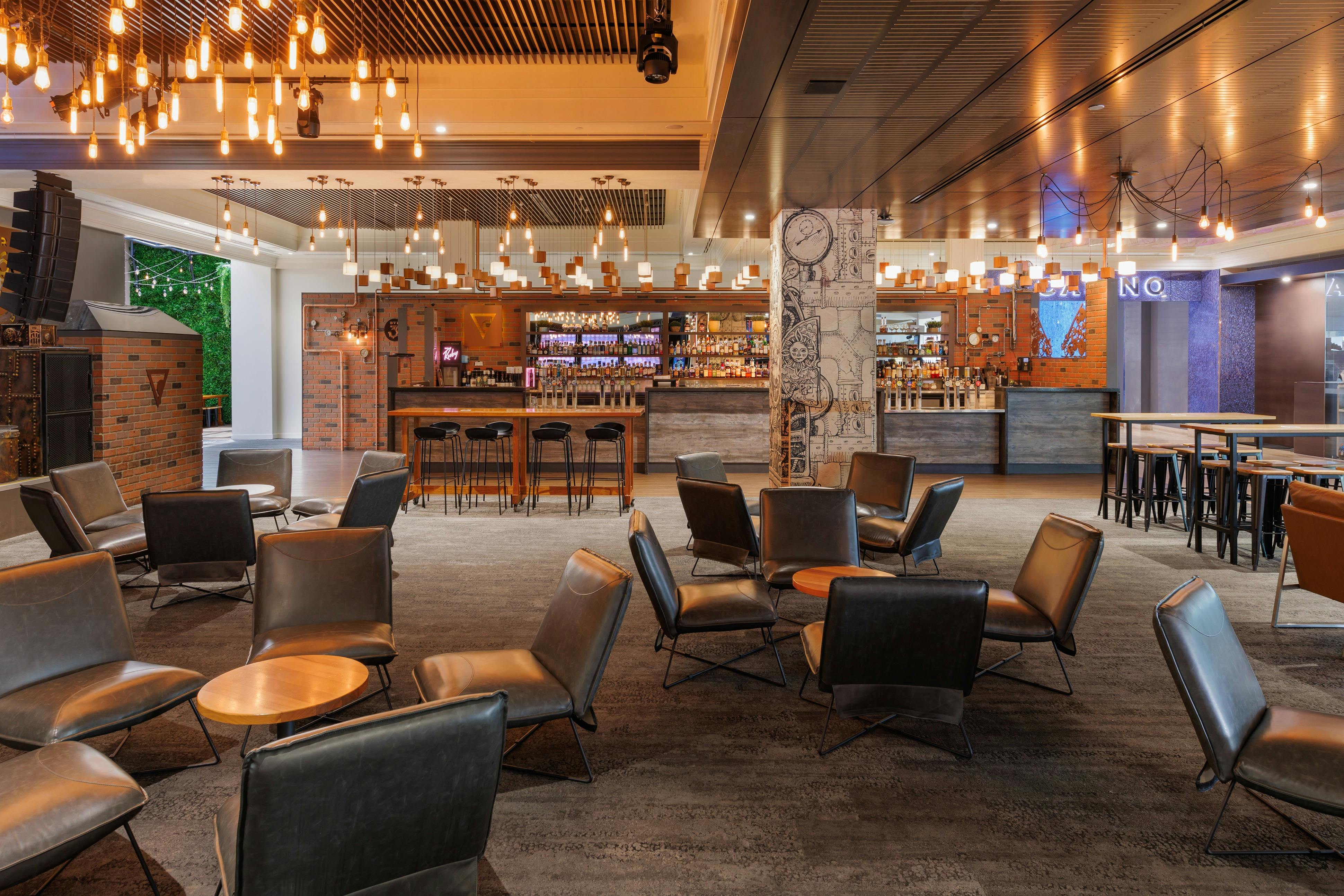 BAR36 - Pullman Reef Hotel Casino