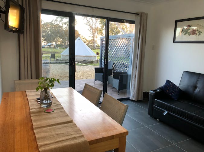 Coonawarra Cabins