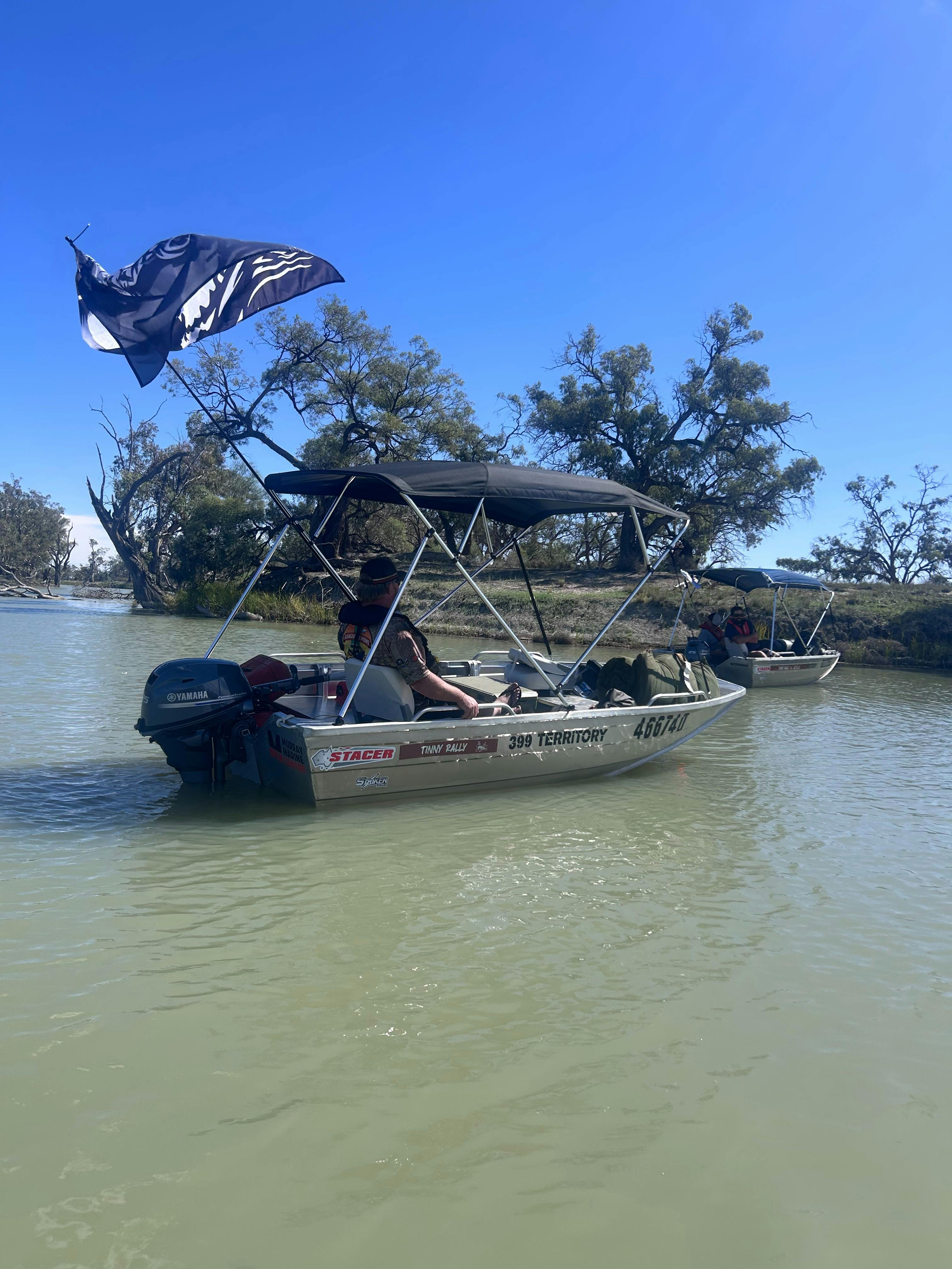Discover the Murray River by boat with Murray River Tinny Tours in Waikerie.