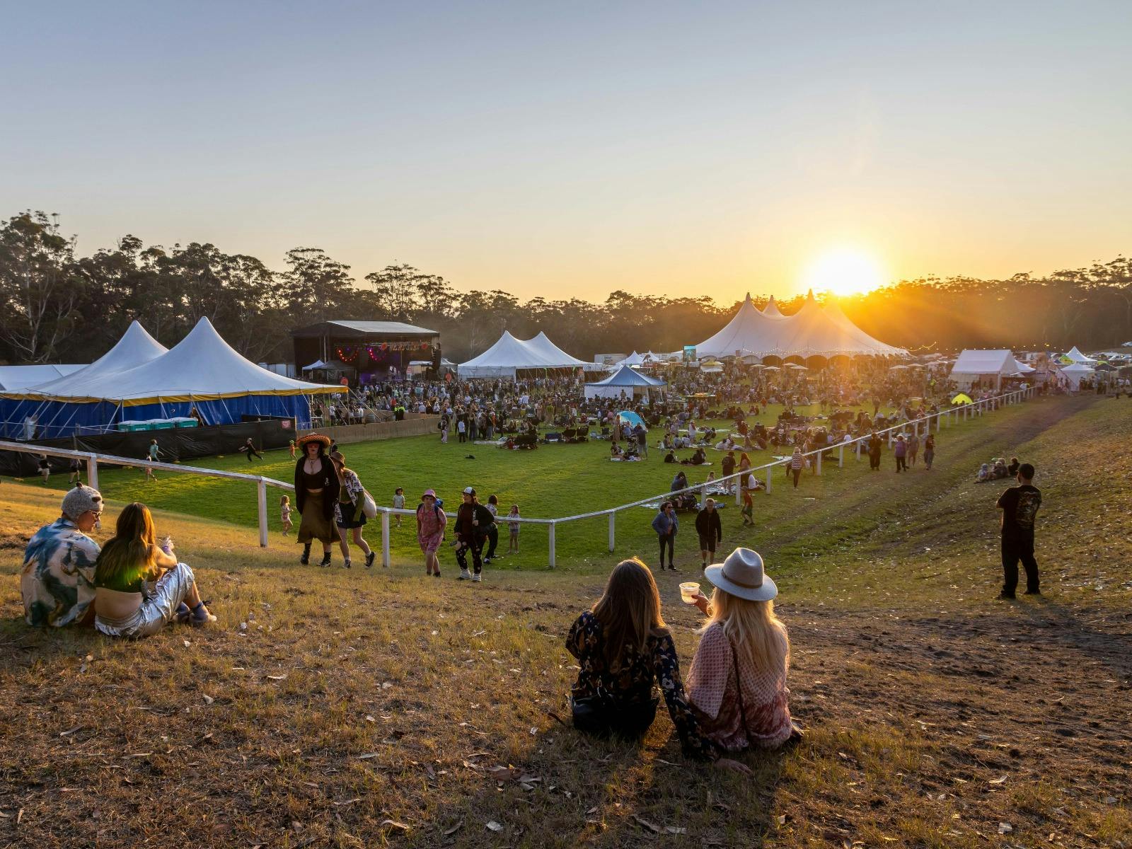 the sun sets in Wanderer Festival