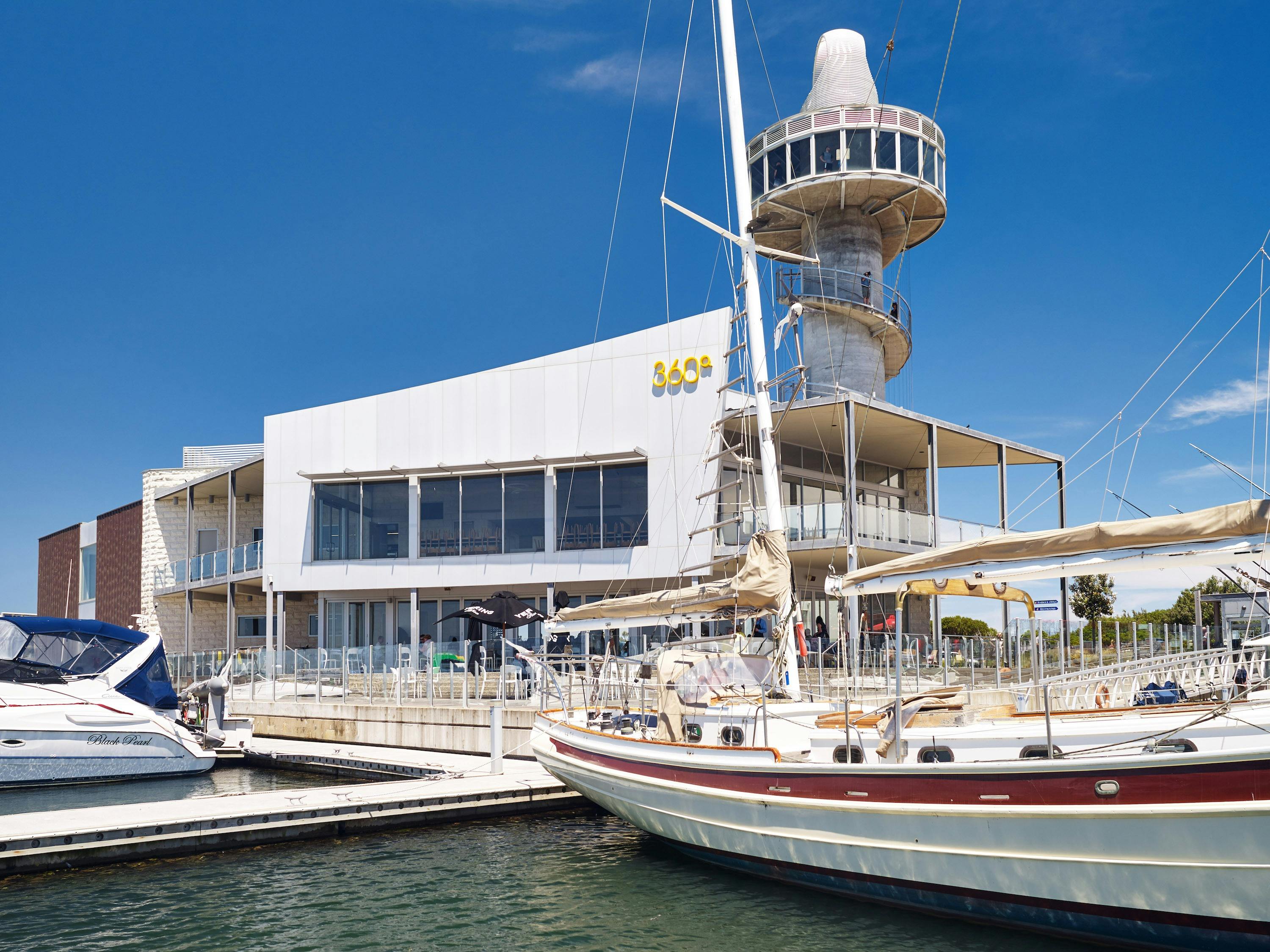 360Q at Queenscliff Harbour.