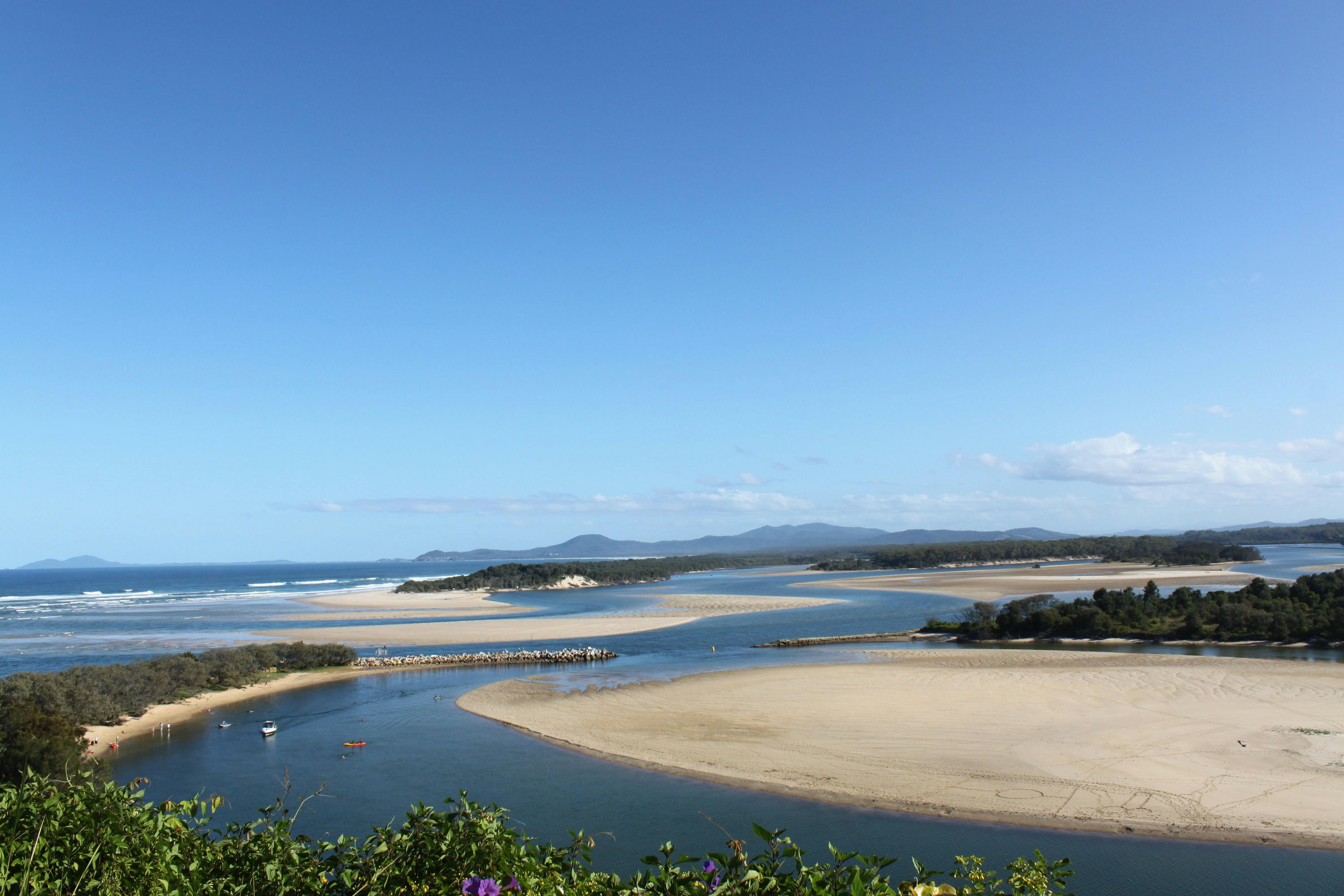 There are many beaches along the Nambucca River for swimming, fishing or boating