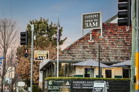 OUTTSIDE SHOT OF THE FARMERS HOME HOTEL