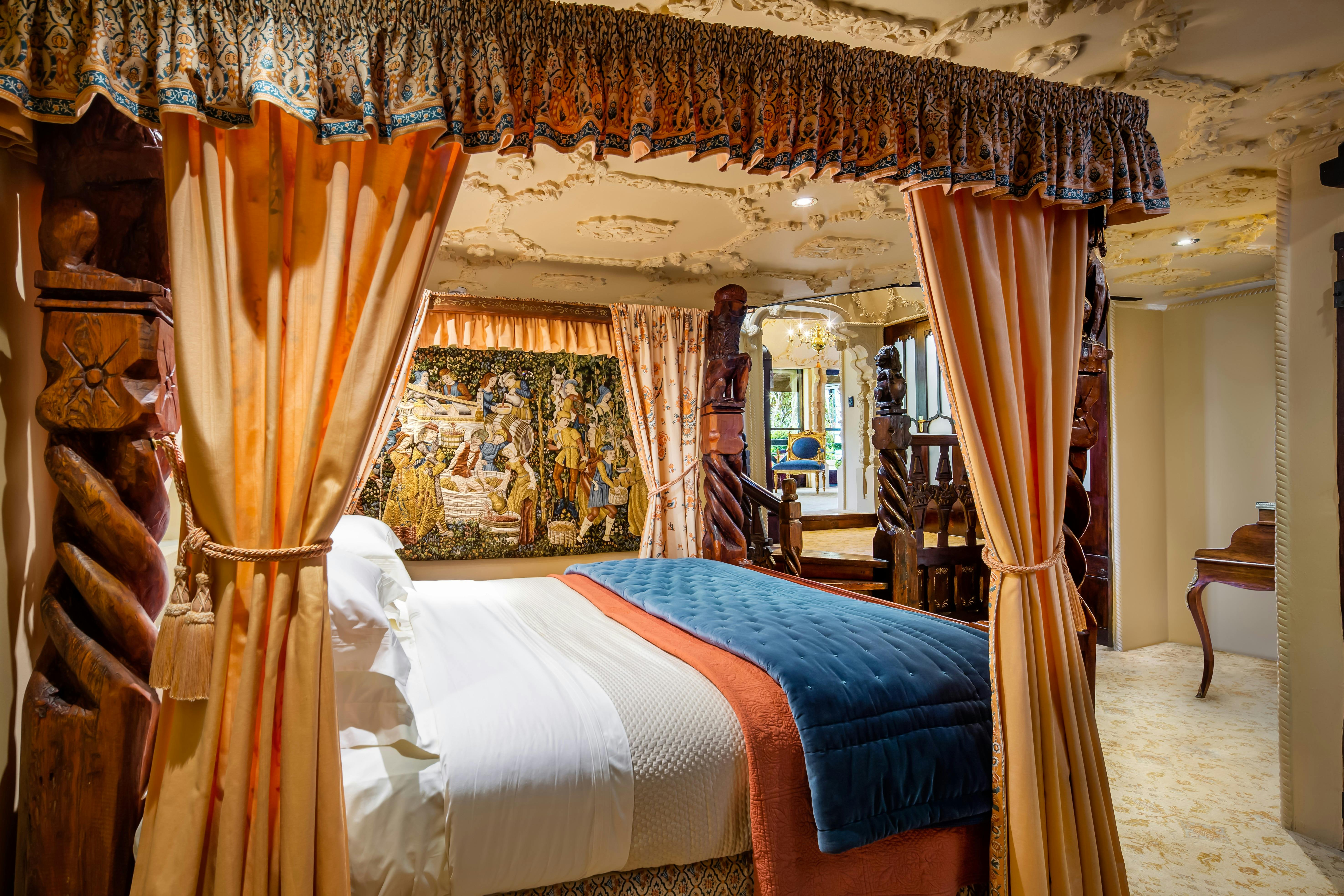 Queens Chamber Suite