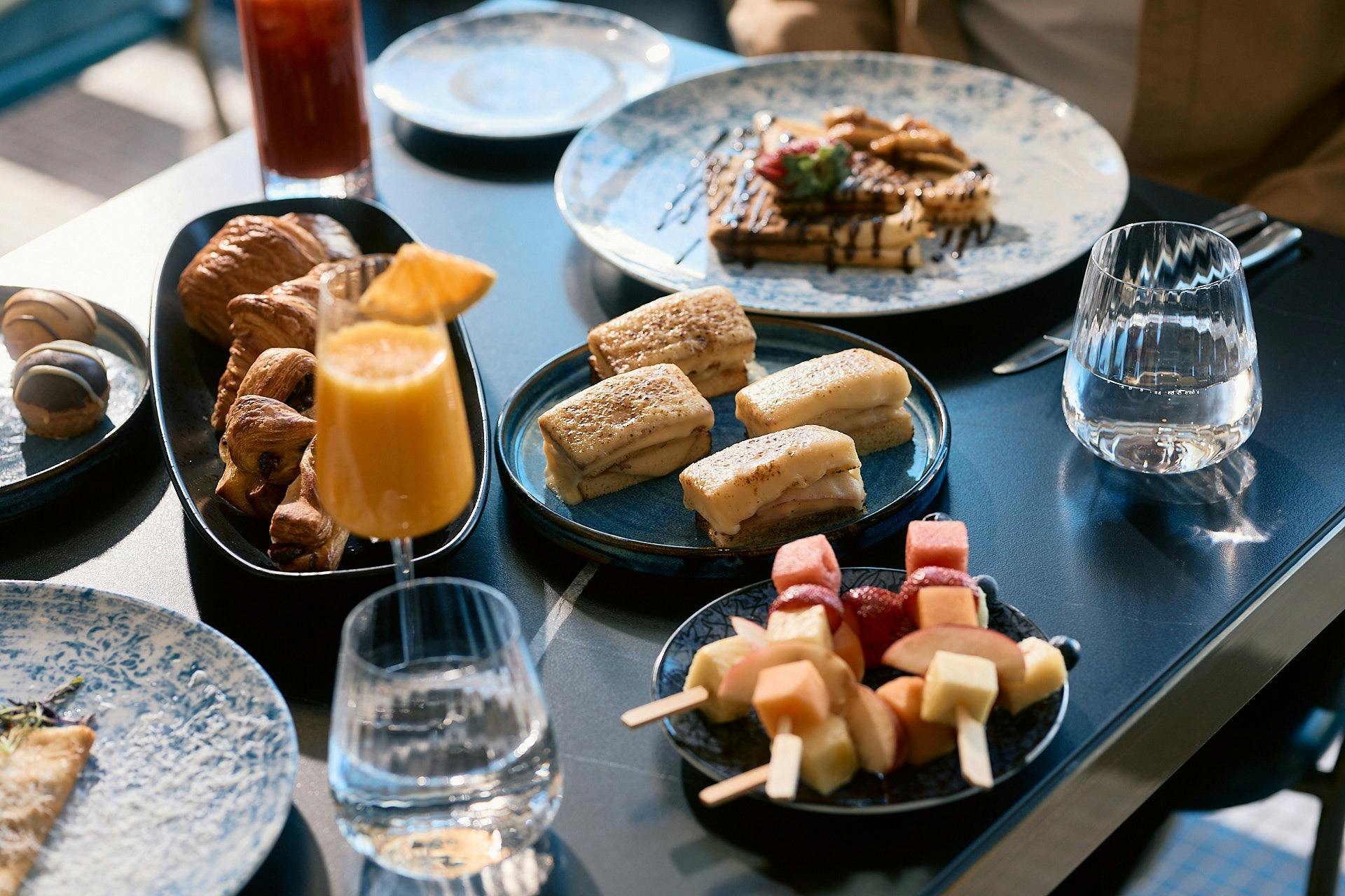 Experience Adelaide Sofitel's Buffet de Brunch