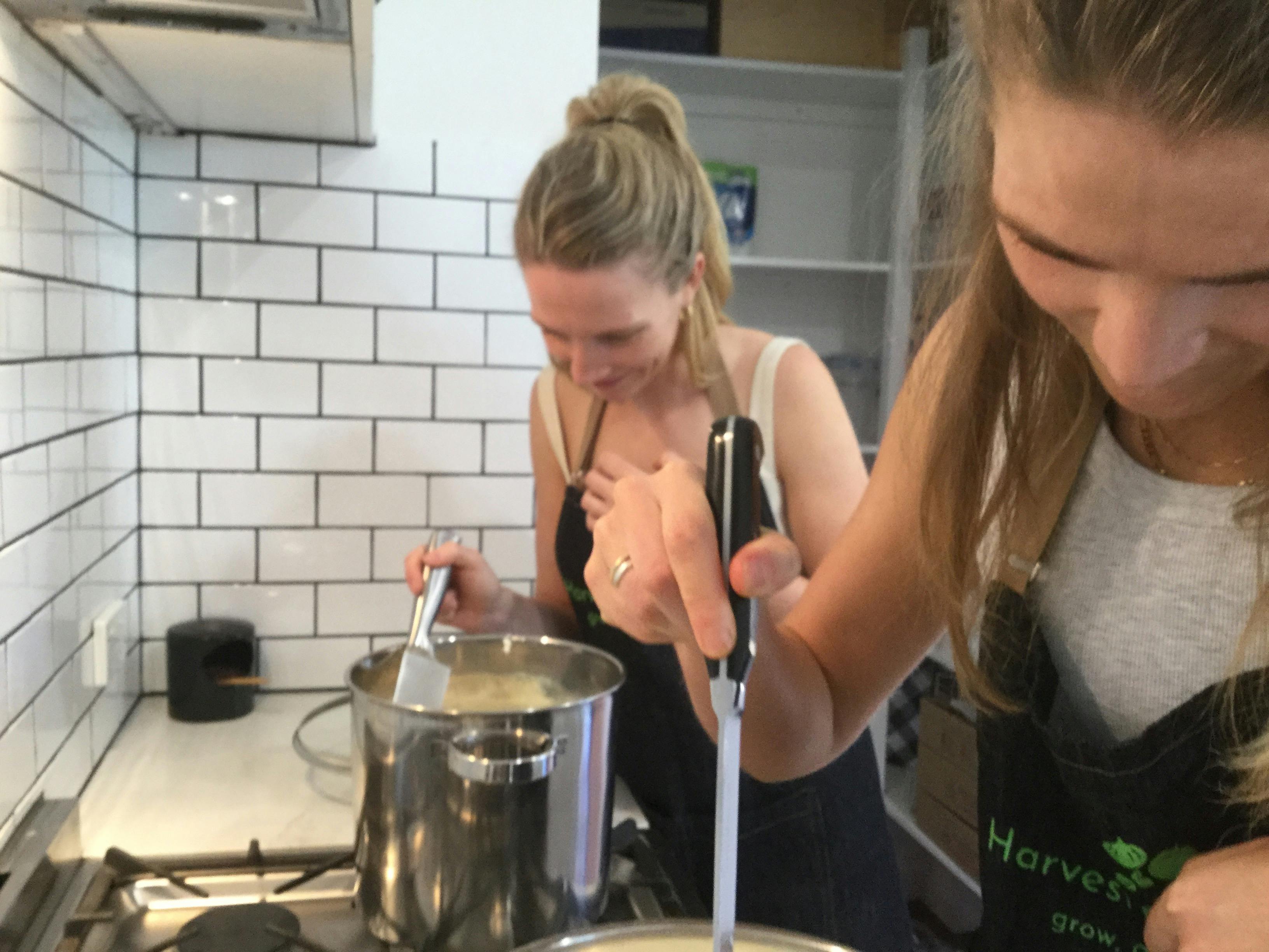 Cutting the curd