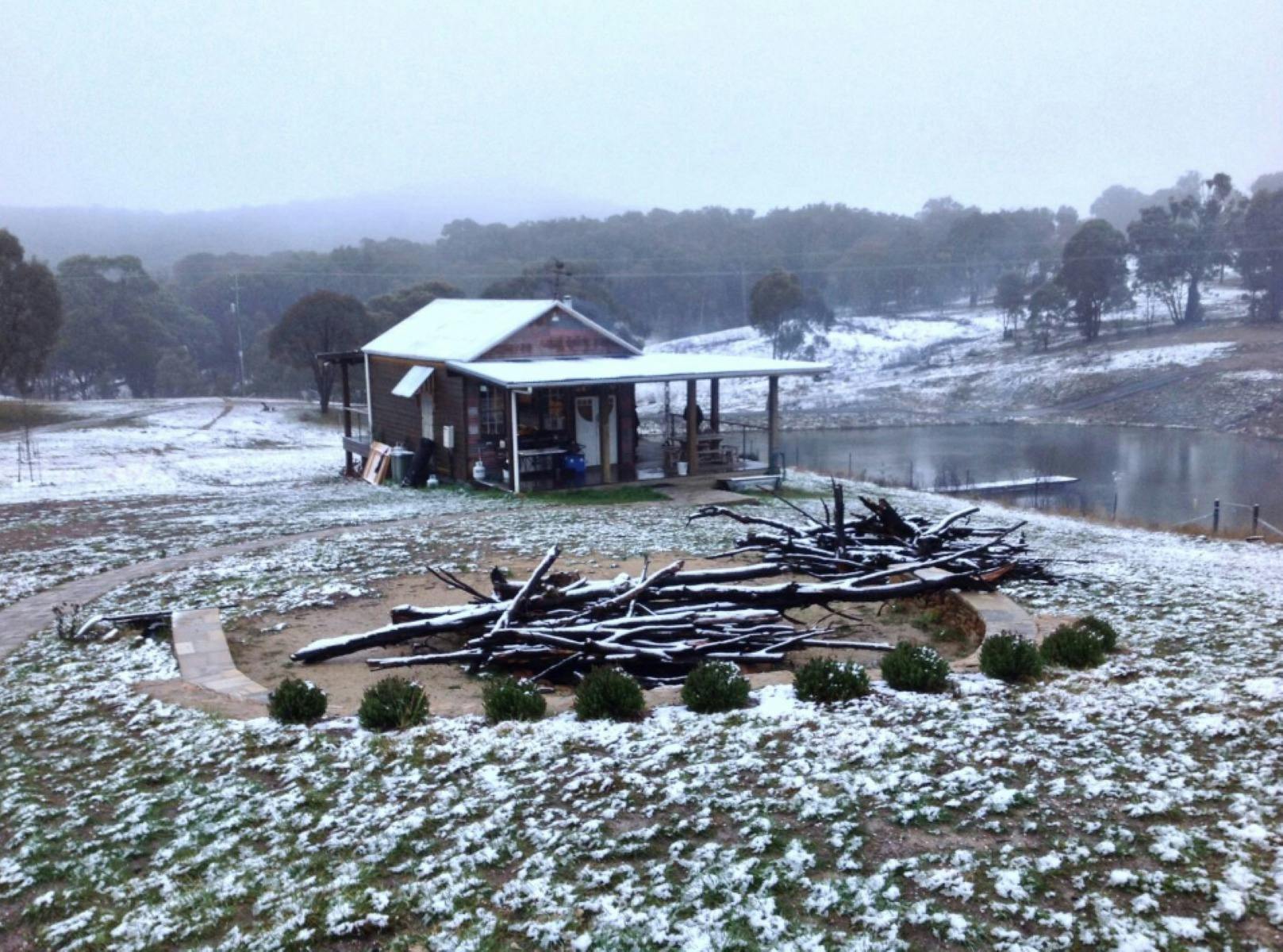 Crooked Corner Cottage Farm Stay