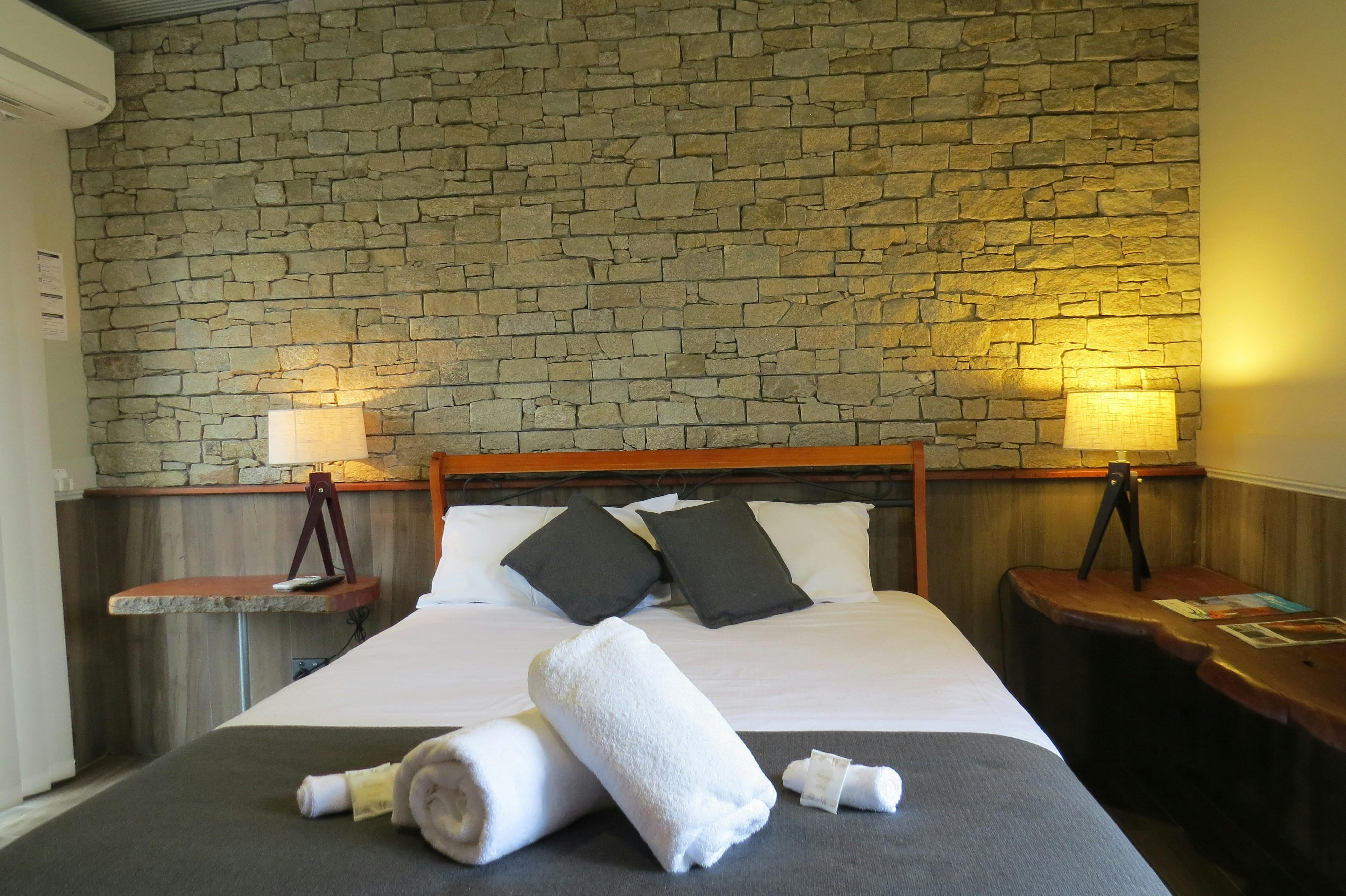 クイーンモーテルルーム