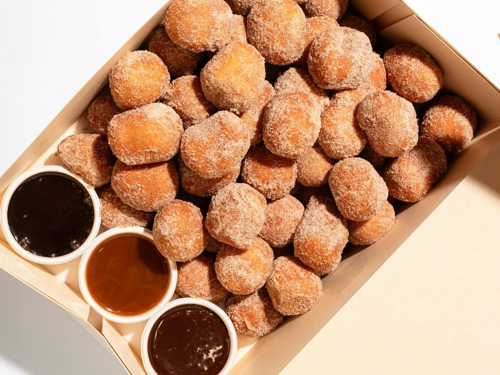 Dough bites with sauce