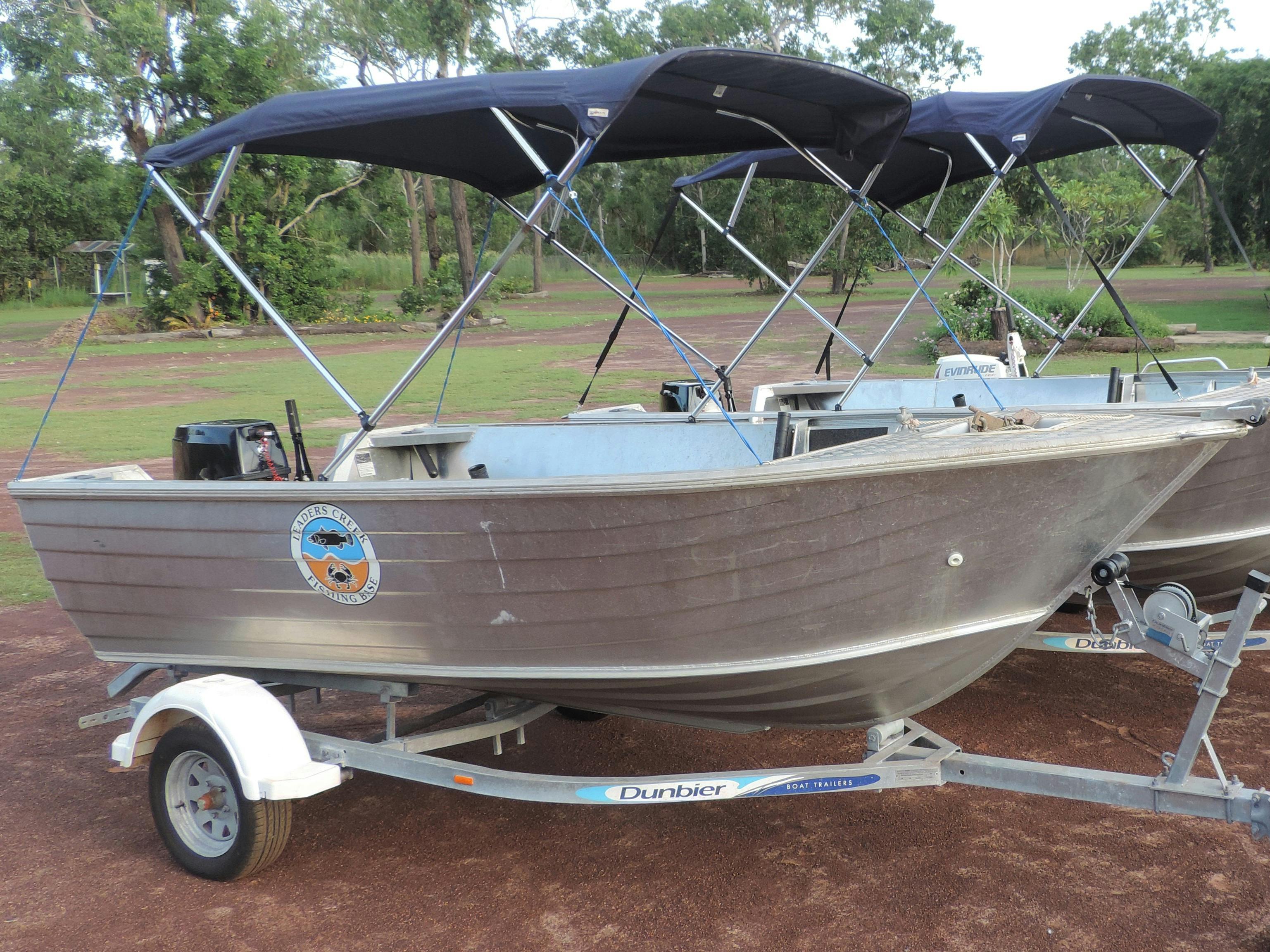 Photo Leaders Creek Hire Boats