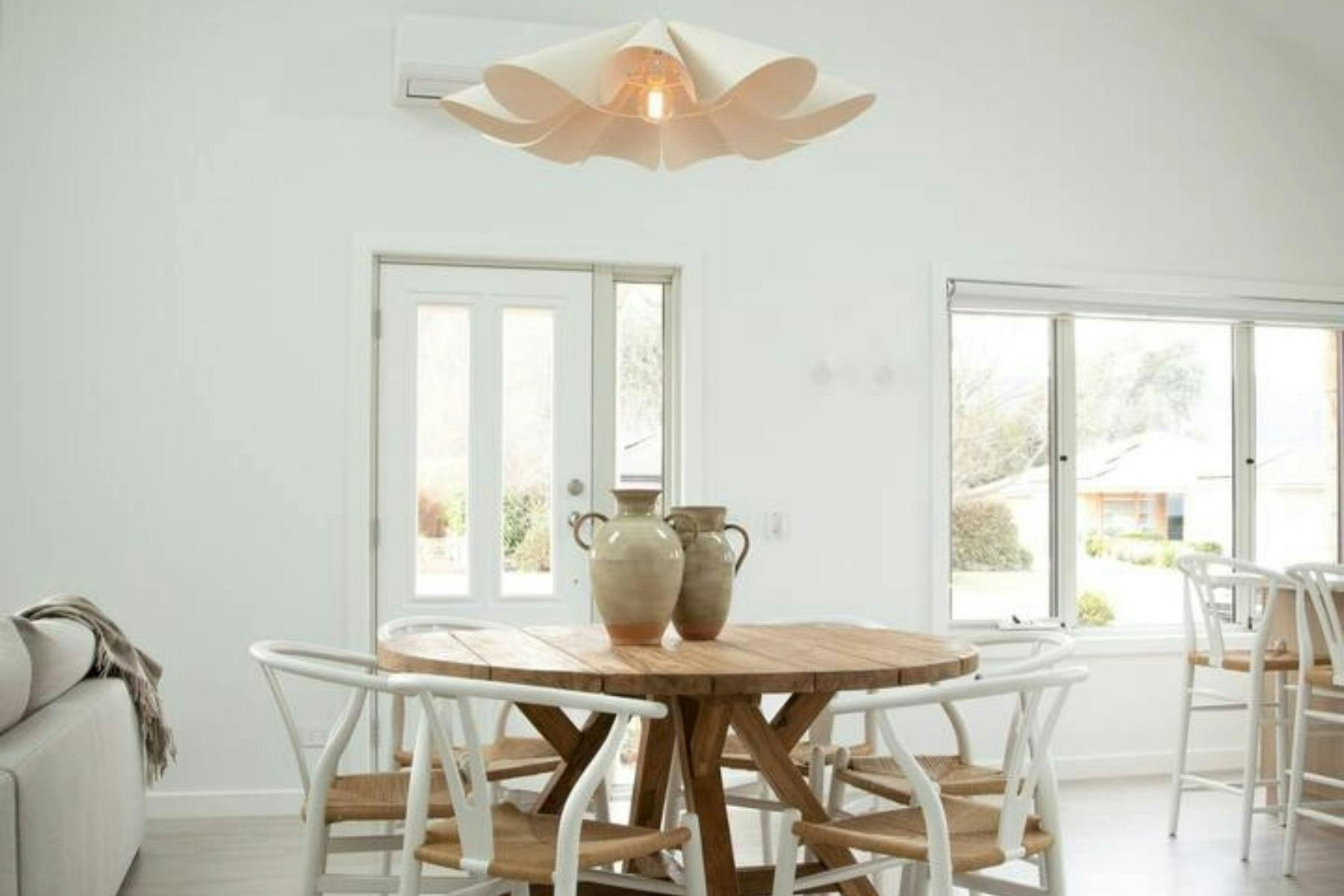 The Tradesmans Cottage two - Dining