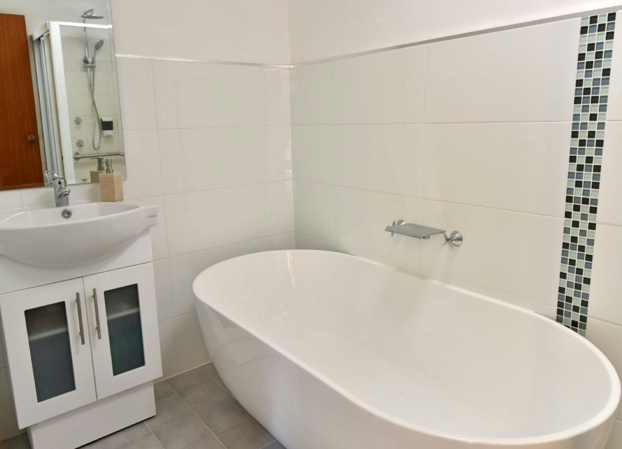 ウーナ ステイズ