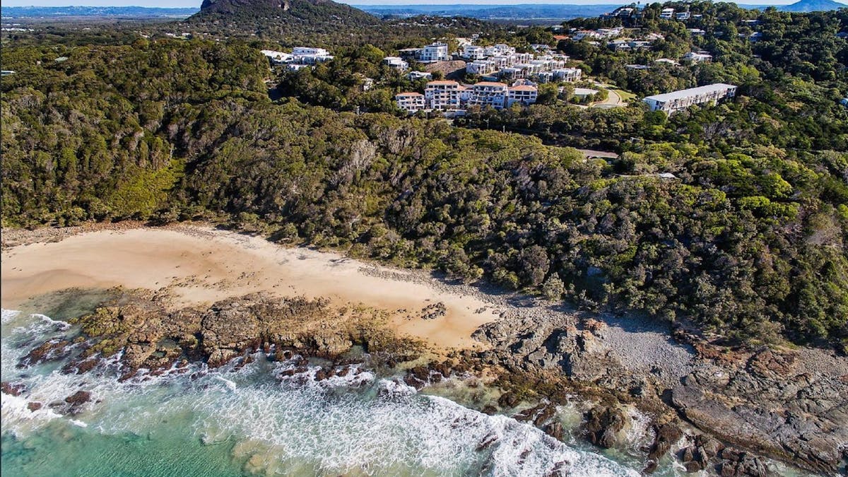 Beach nearby fabulous sea views
