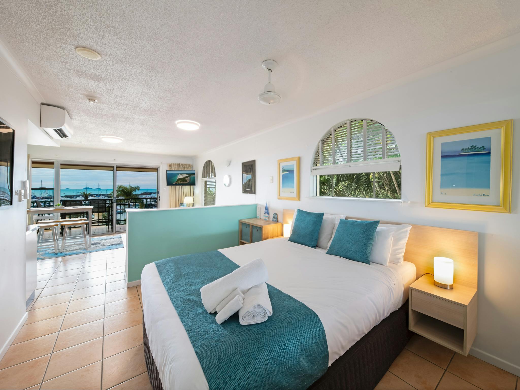 Ocean View Studio Apartment - Bedroom Ocean View Studio Apartment - Bedroom