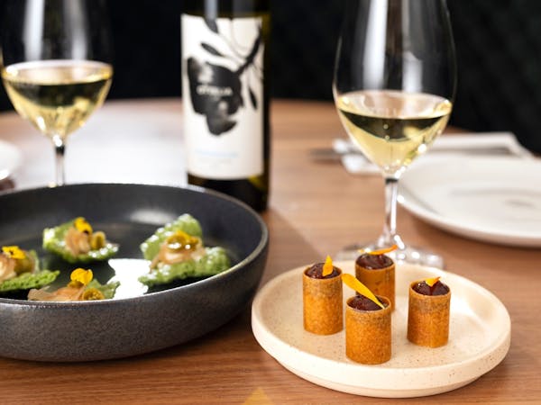 Ottelia | 3x3 Tasting Experience