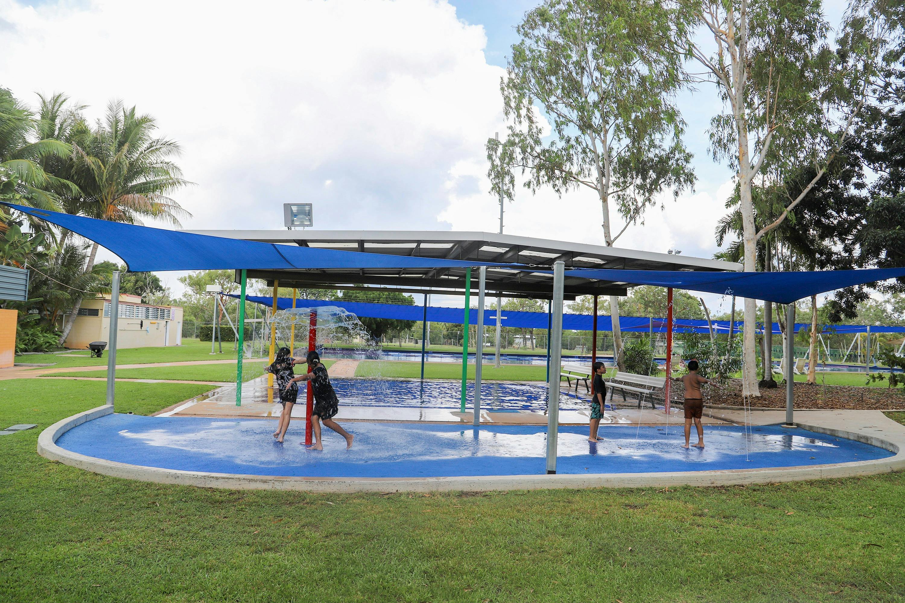 Jabiru Aberto Luglietti Swimming Pool