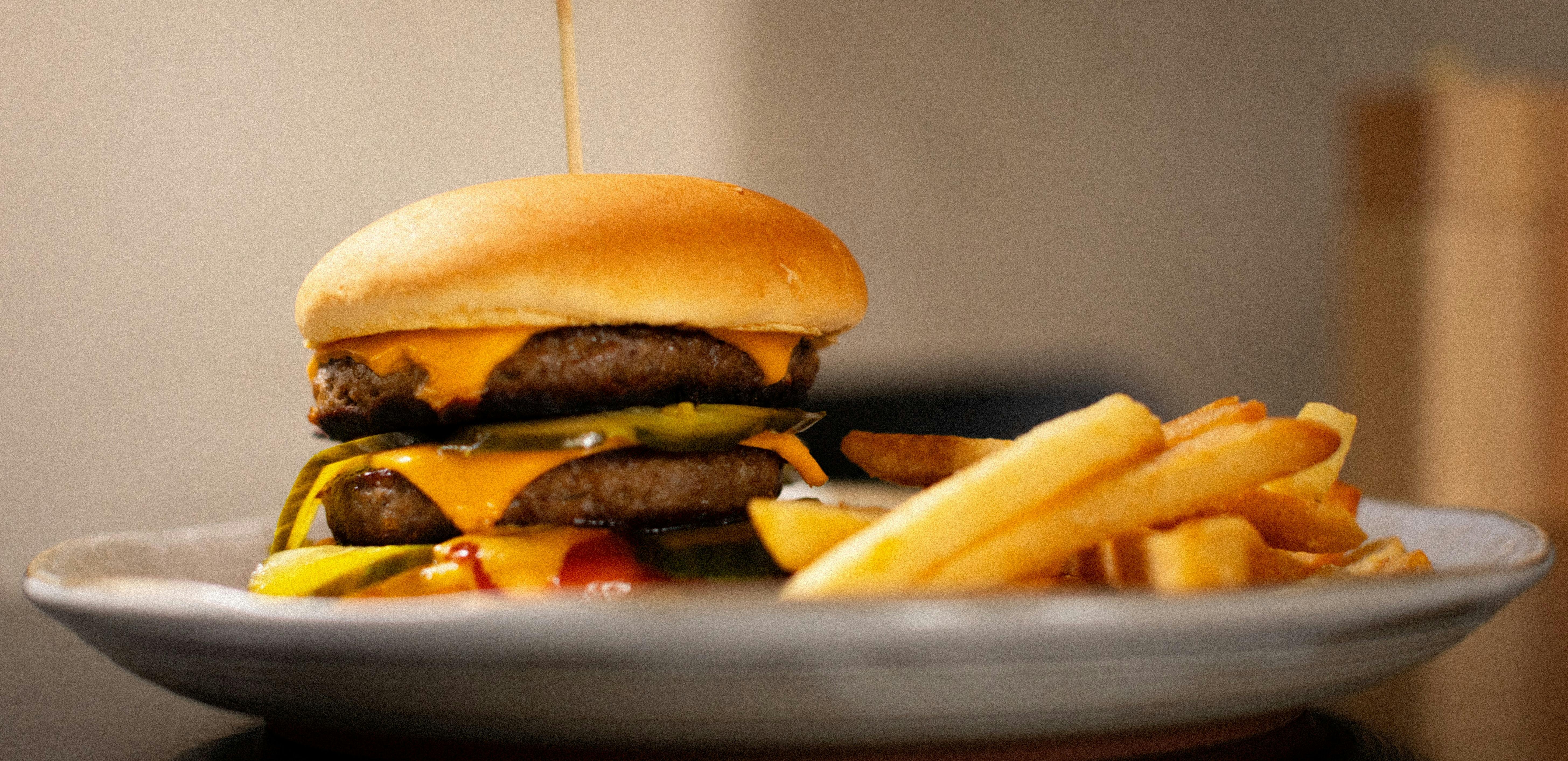 Double cheeseburger - Someplace Else