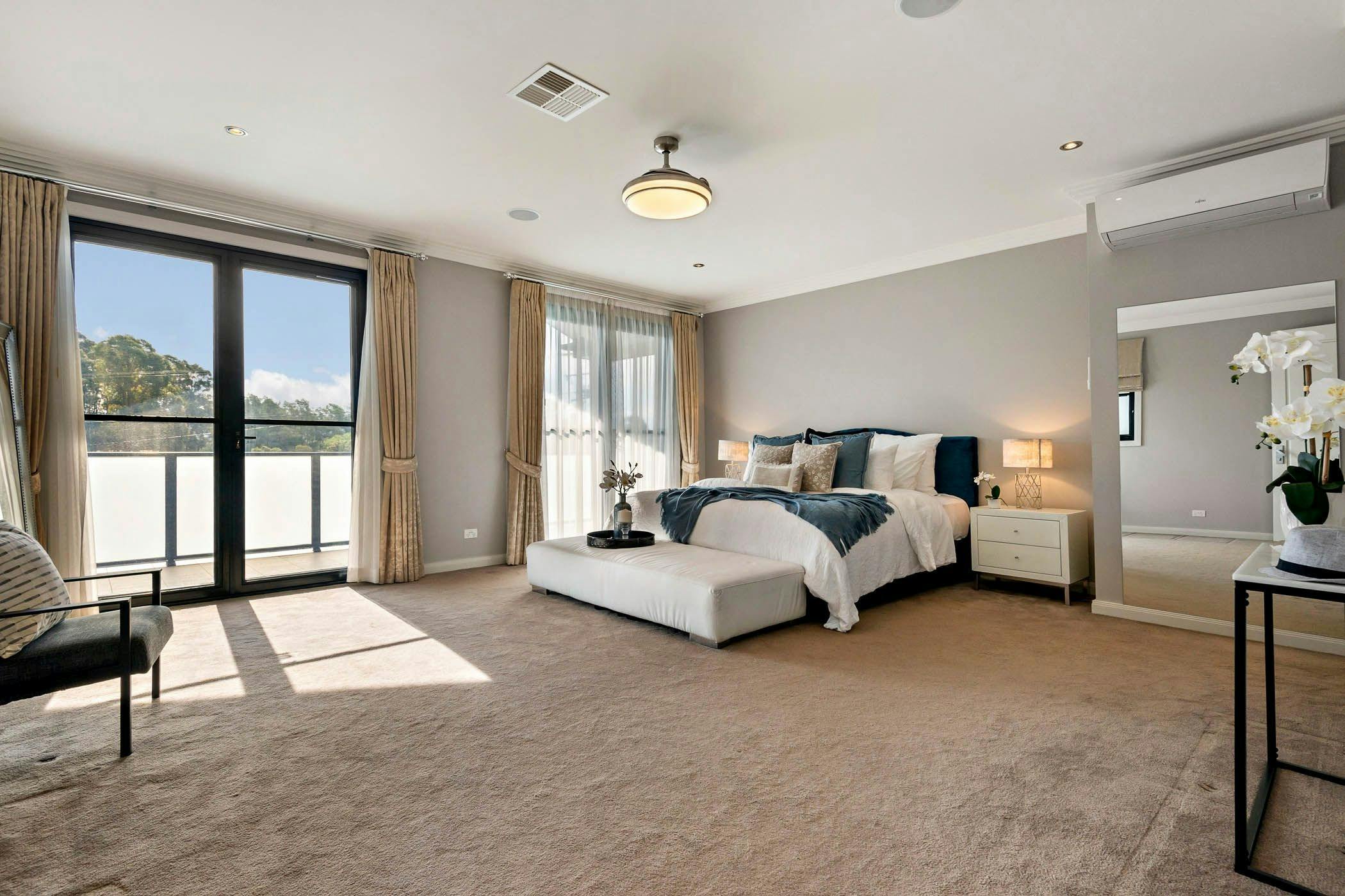 Hauptschlafzimmer Hunter Manor