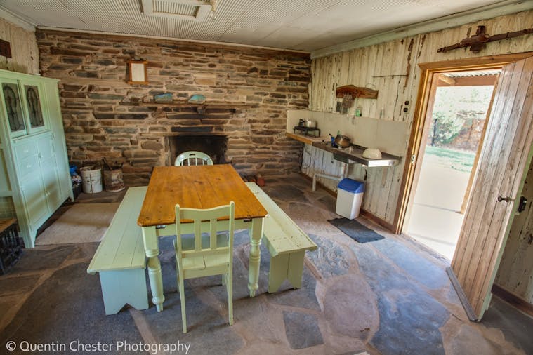 Nungawurtina Hut