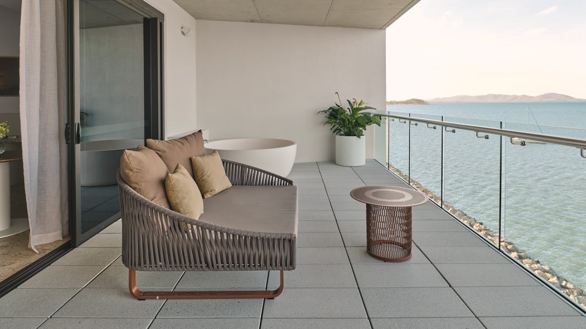 The Ardo Suites feature an outdoor bath and face directly towards the ocean The Ardo Suites feature an outdoor bath and face directly towards the ocean