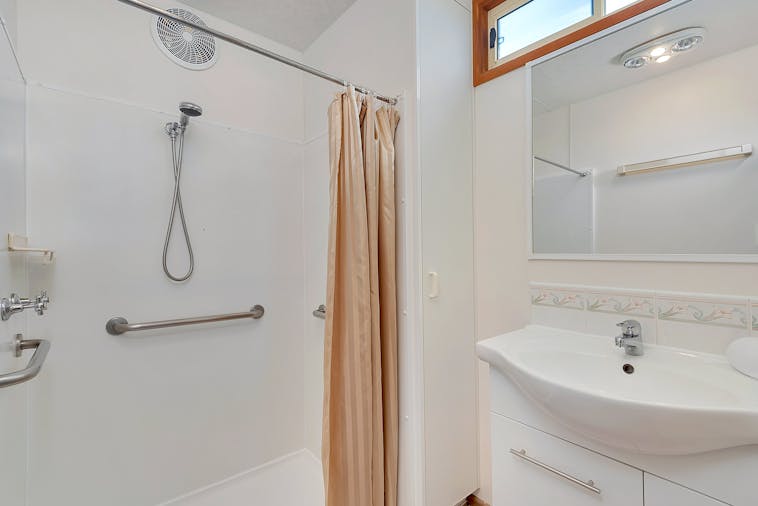 Waterfront Disabled Ensuite Villa