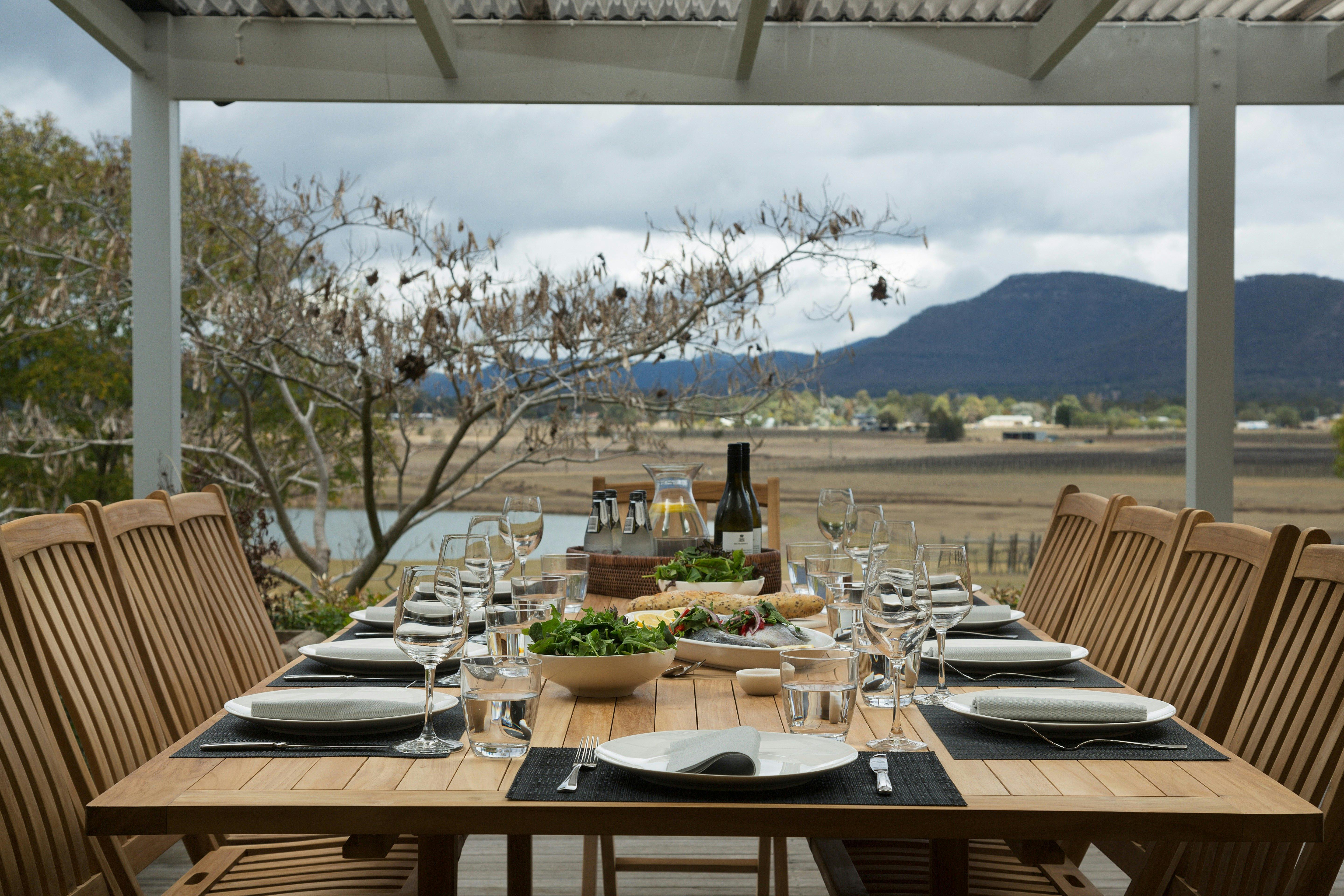 Binbilla Vineyard Estate - Outside Dining Area