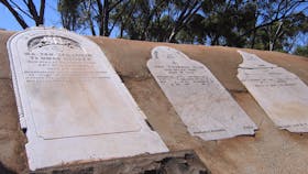 Old Southern Cross Cemetery