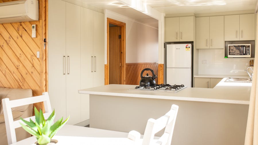 Griffens Marina Houseboats Scamp