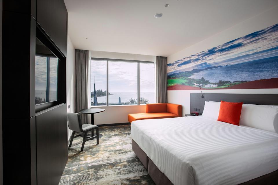 Novotel Devonport photo